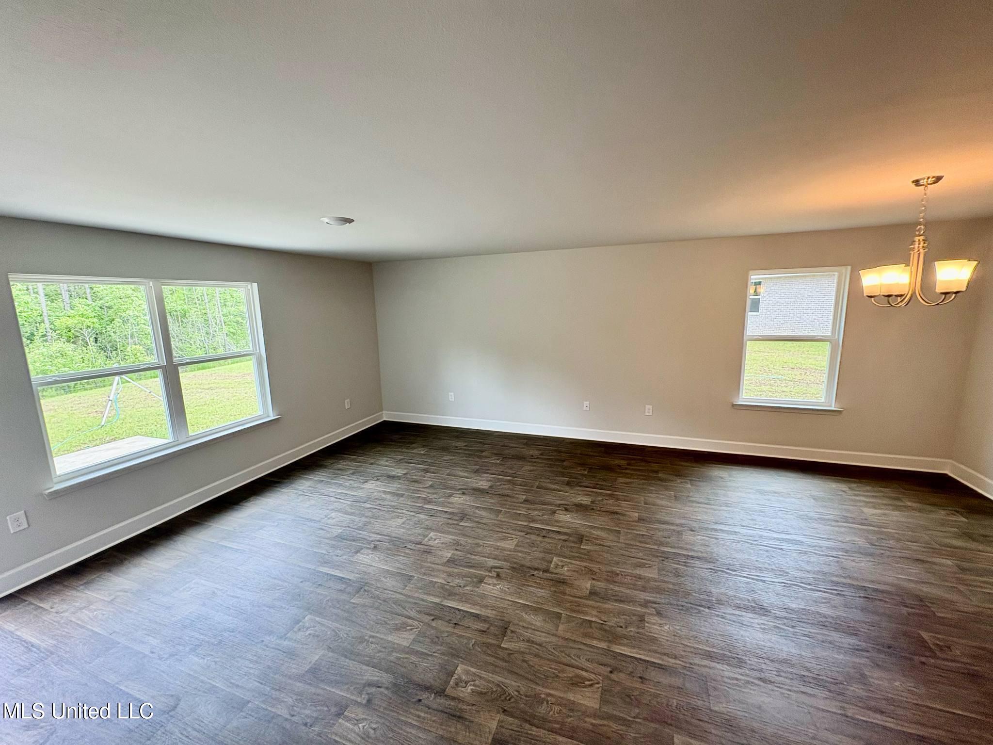 18042 Tiffany Renee Drive, Gulfport, Mississippi image 8