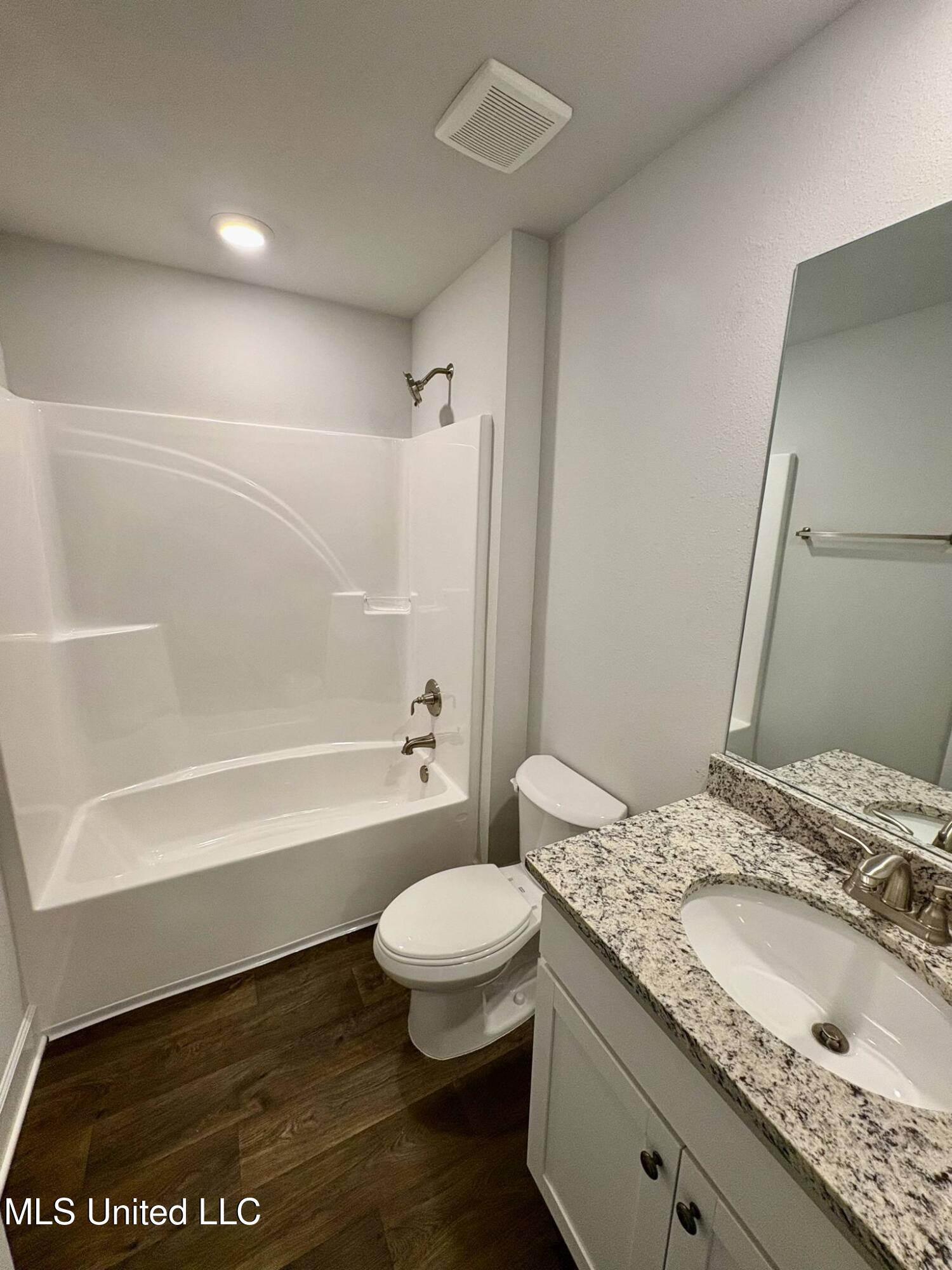 18042 Tiffany Renee Drive, Gulfport, Mississippi image 23