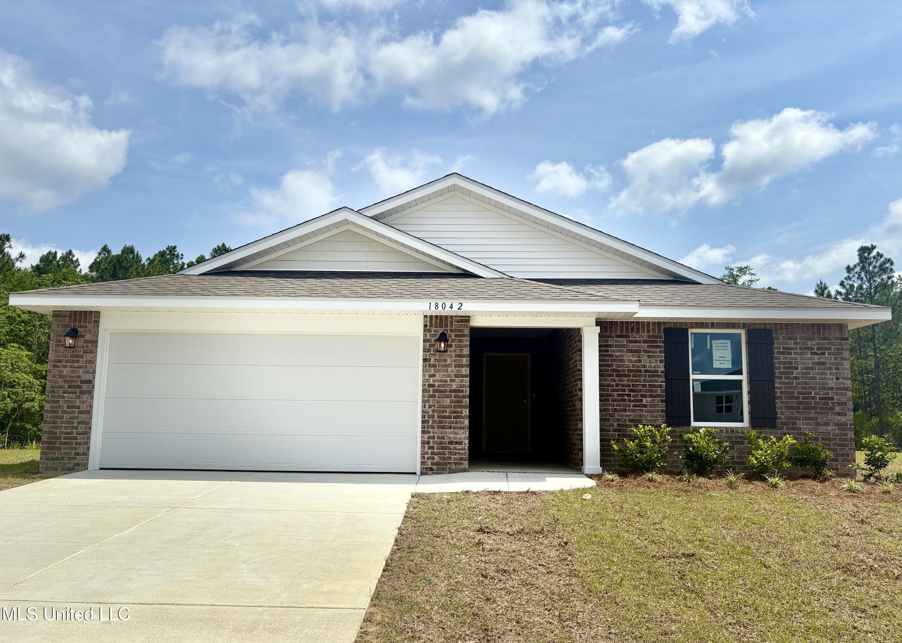 18042 Tiffany Renee Drive, Gulfport, Mississippi image 1