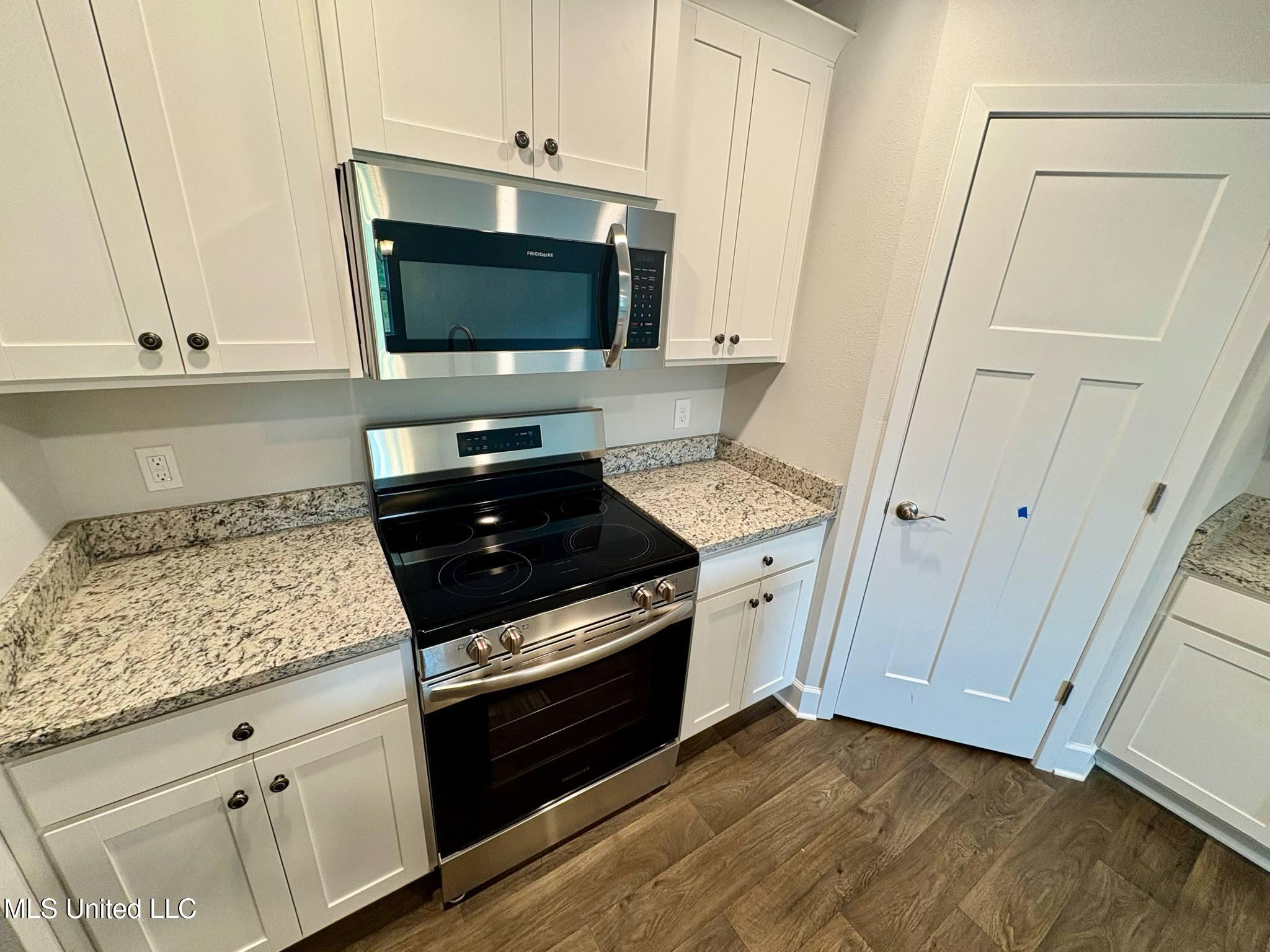 18042 Tiffany Renee Drive, Gulfport, Mississippi image 11