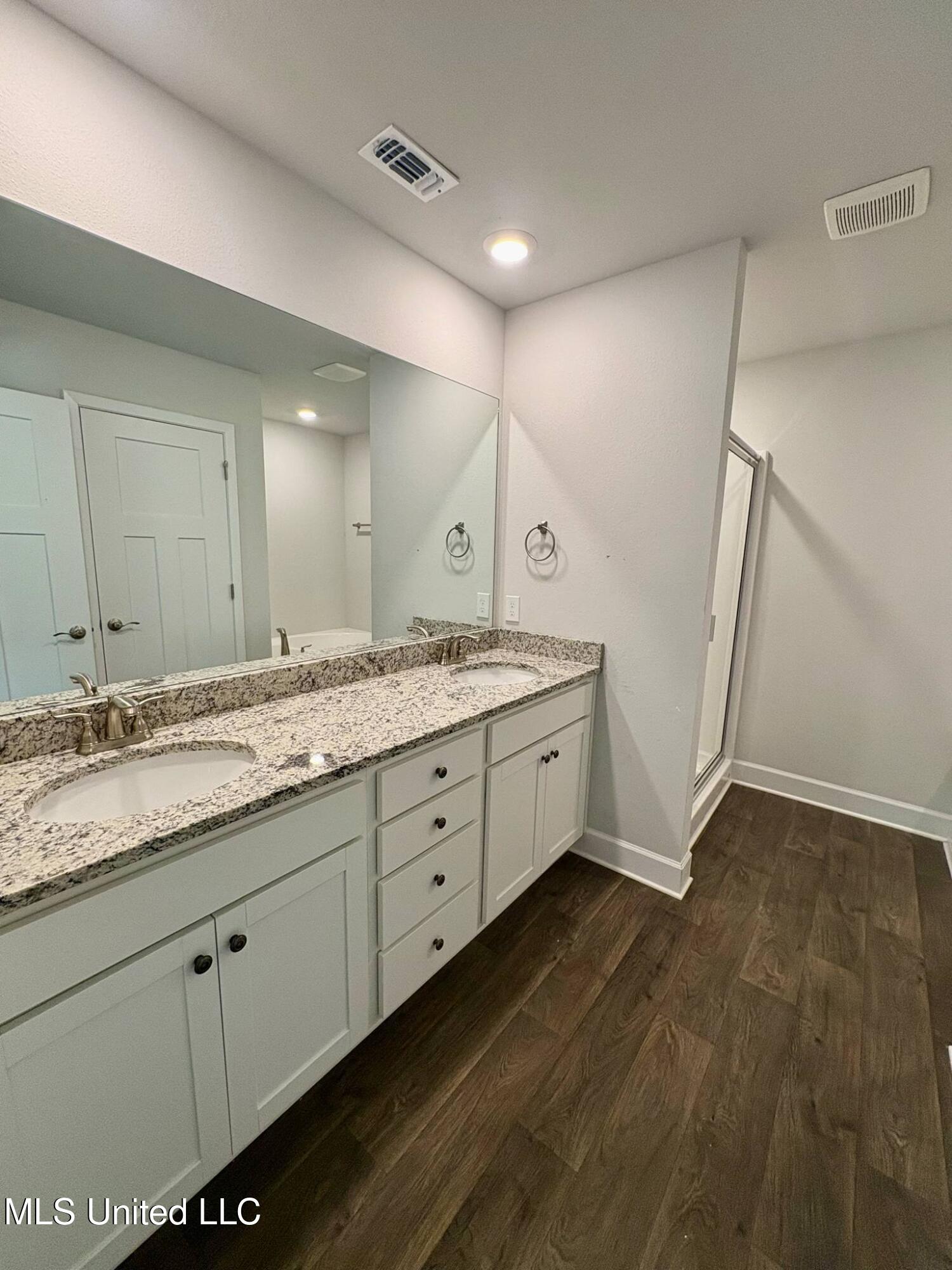 18042 Tiffany Renee Drive, Gulfport, Mississippi image 14