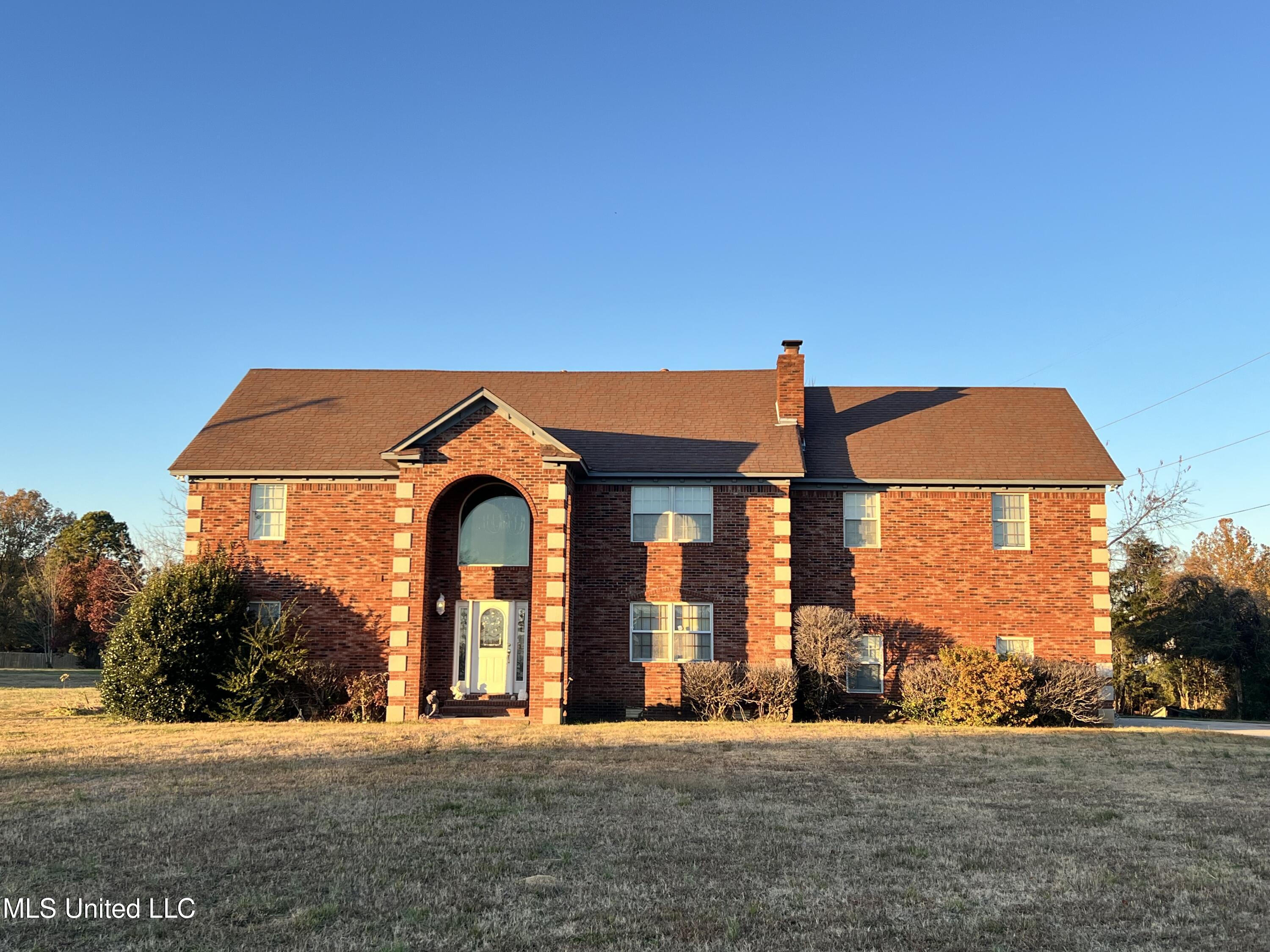 10668 Stark Acres Road, Olive Branch, Mississippi image 1