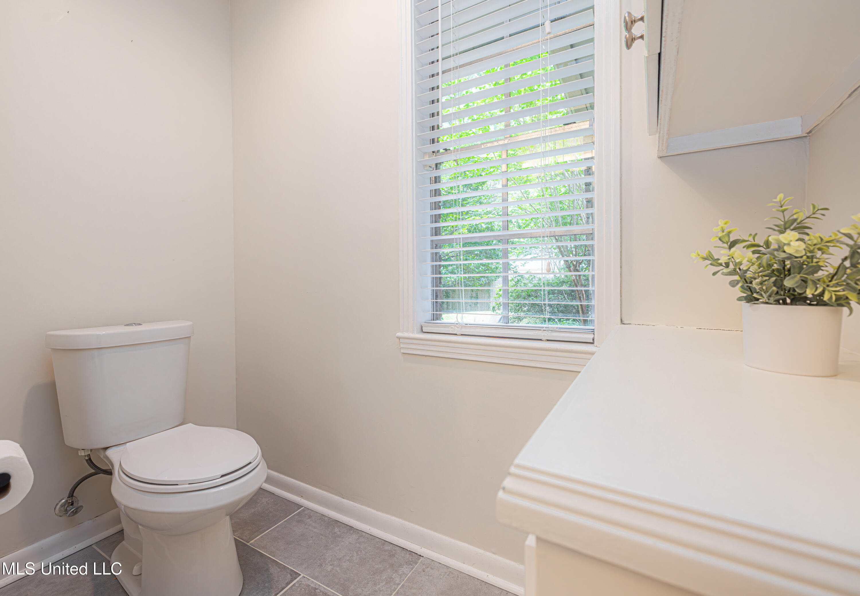 Jackson, Mississippi 39211, United States, 4 Bedrooms Bedrooms, ,2 BathroomsBathrooms,Residential,Active,168709