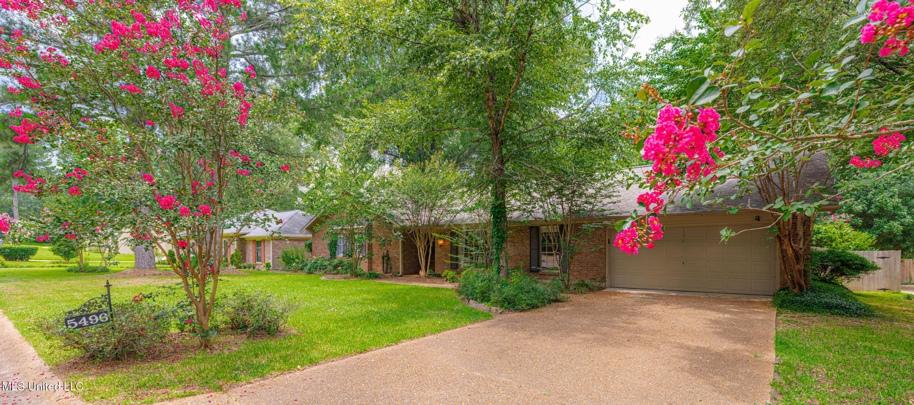 Jackson, Mississippi 39211, United States, 4 Bedrooms Bedrooms, ,2 BathroomsBathrooms,Residential,Active,168709