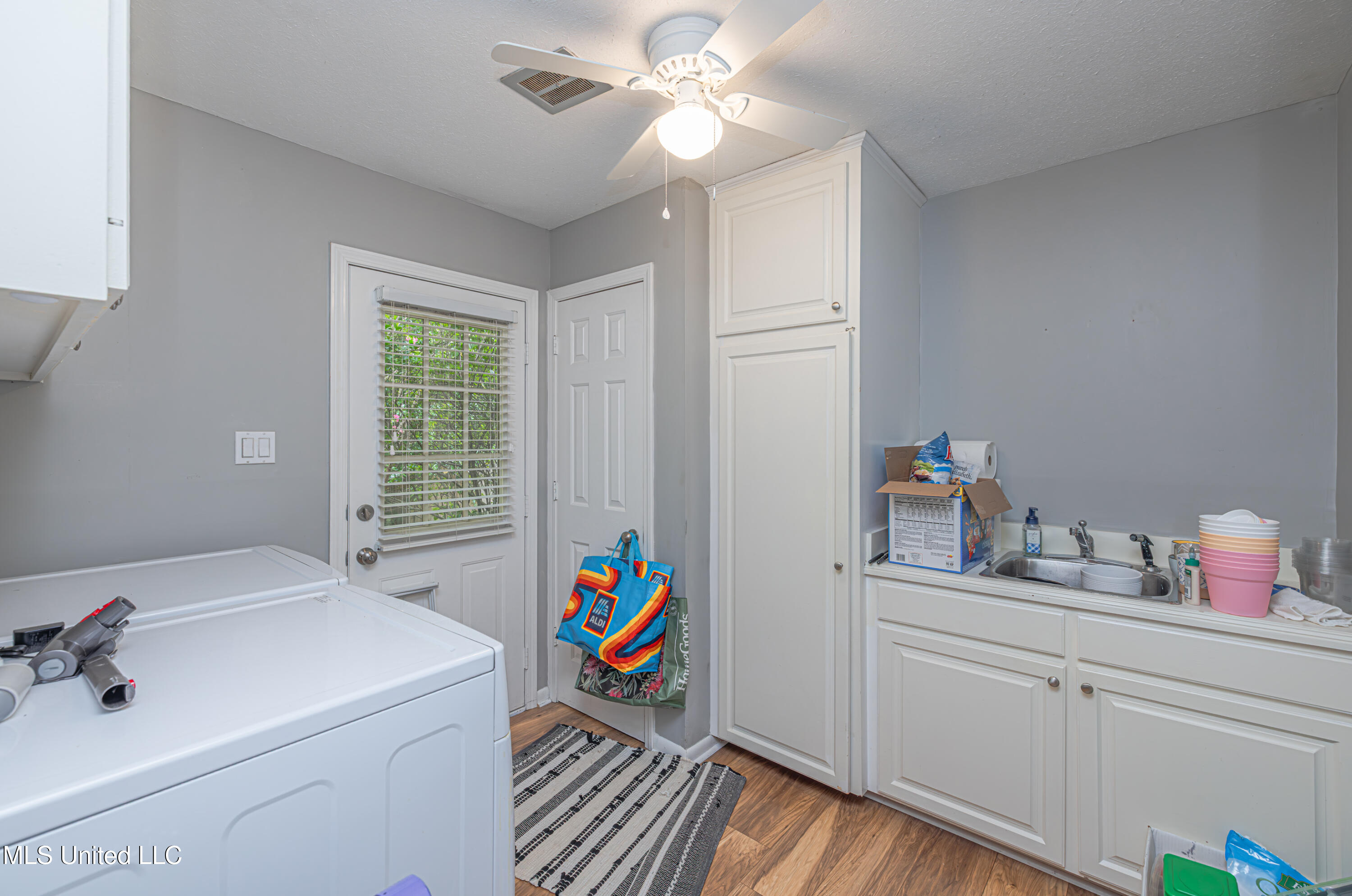 Jackson, Mississippi 39211, United States, 4 Bedrooms Bedrooms, ,2 BathroomsBathrooms,Residential,Active,168709