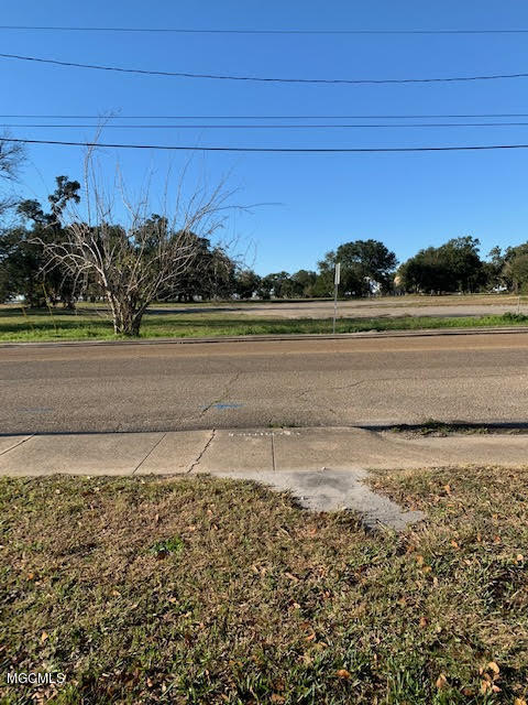 442 Howard Avenue, Biloxi, Mississippi image 4