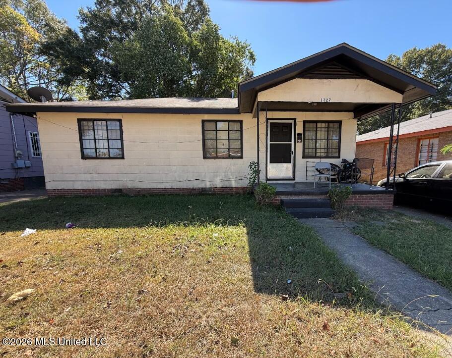 1327 Fernwood Drive