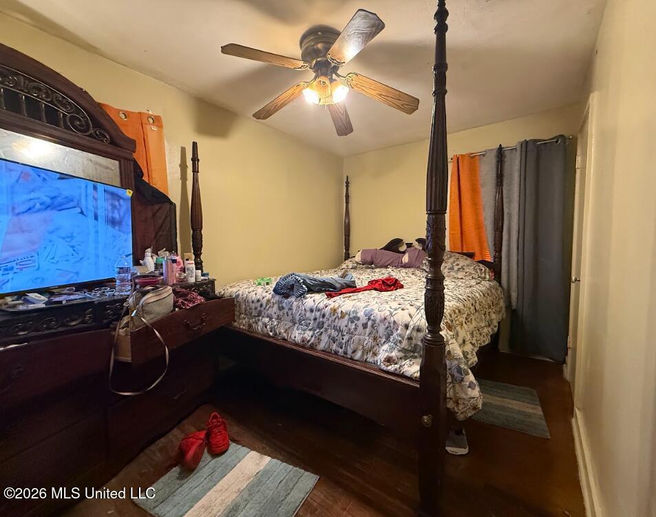 1327 Fernwood Drive