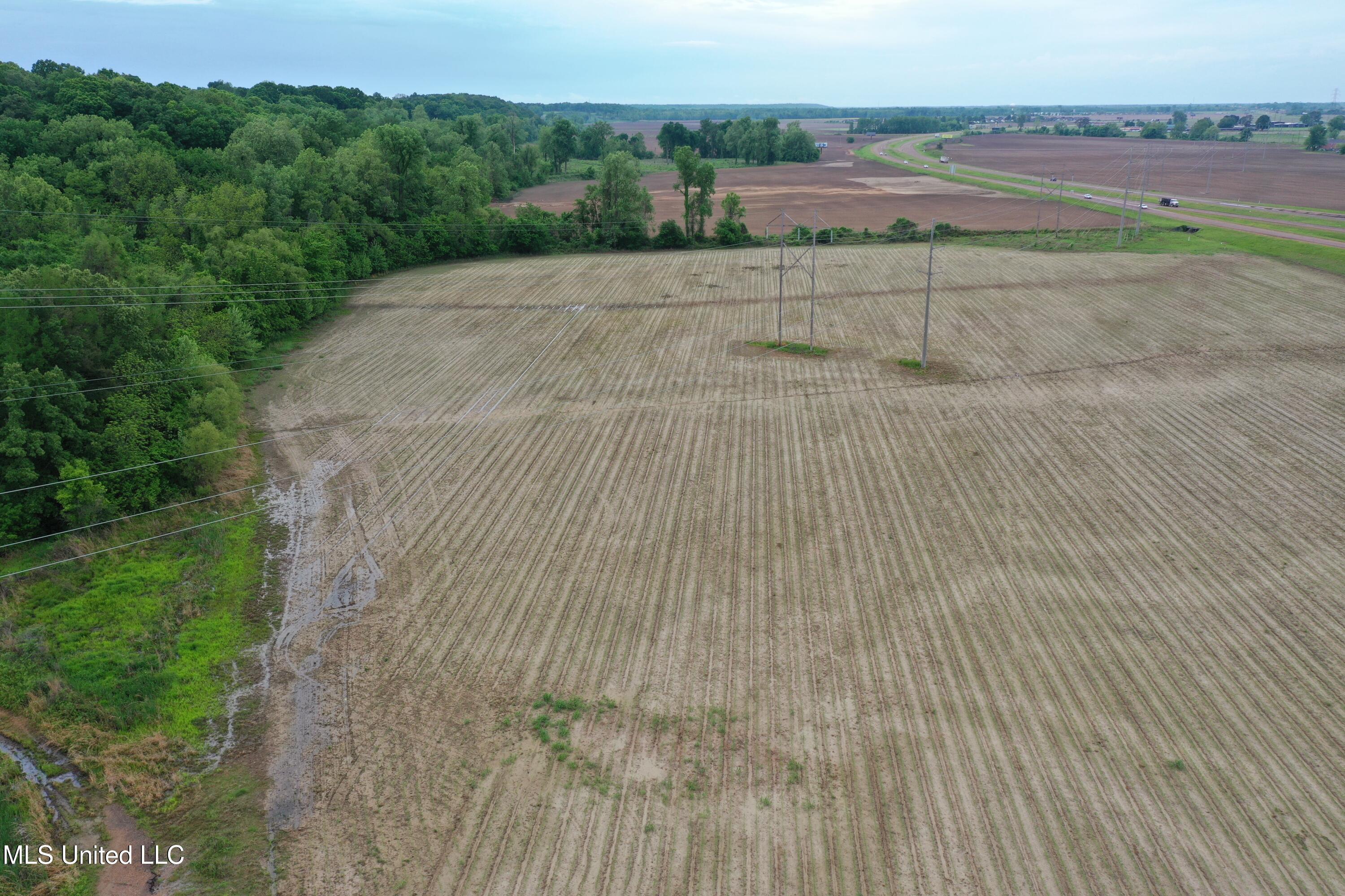 8311 Highway 302 Road, Walls, Mississippi image 12