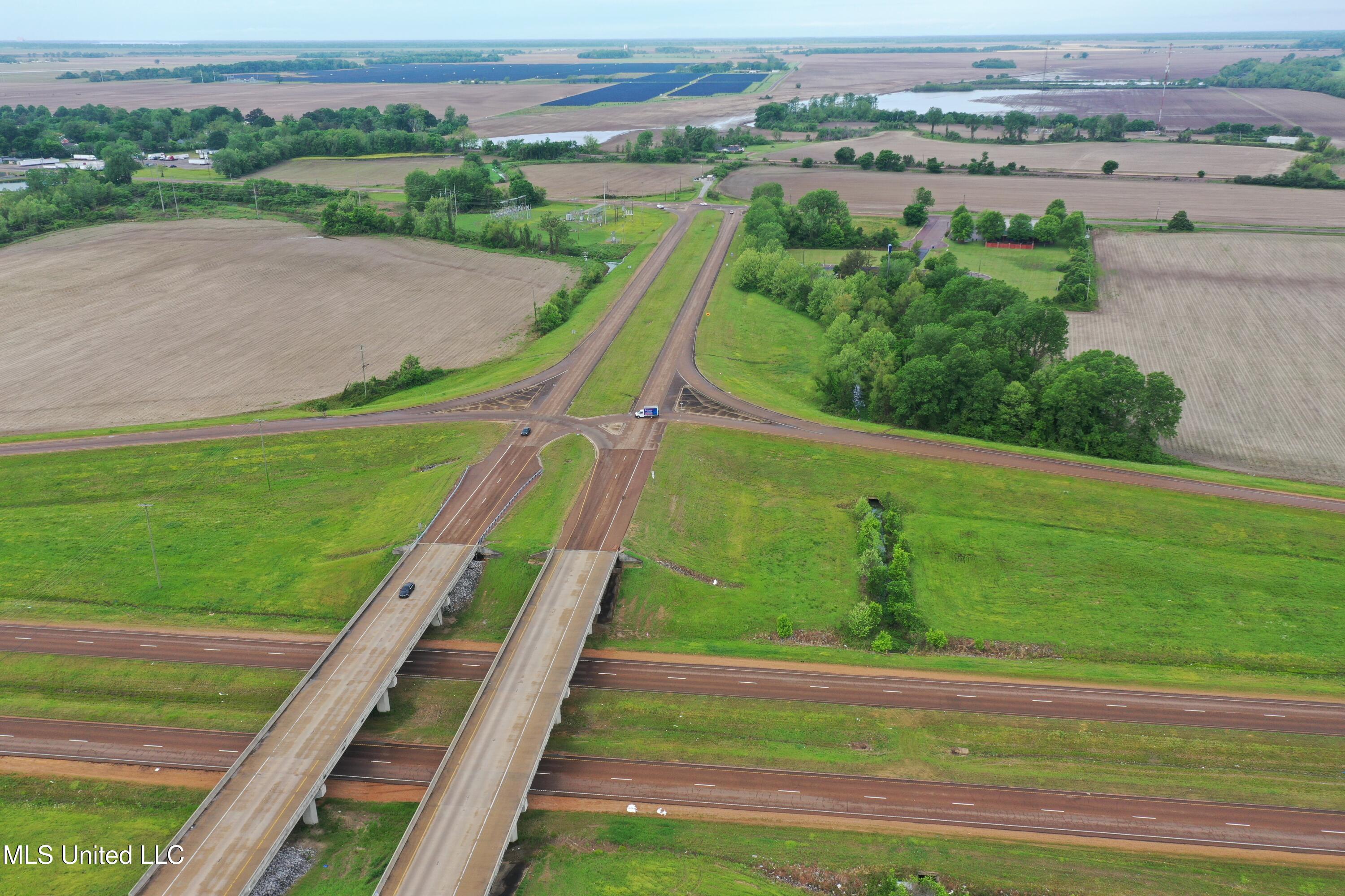 8311 Highway 302 Road, Walls, Mississippi image 7