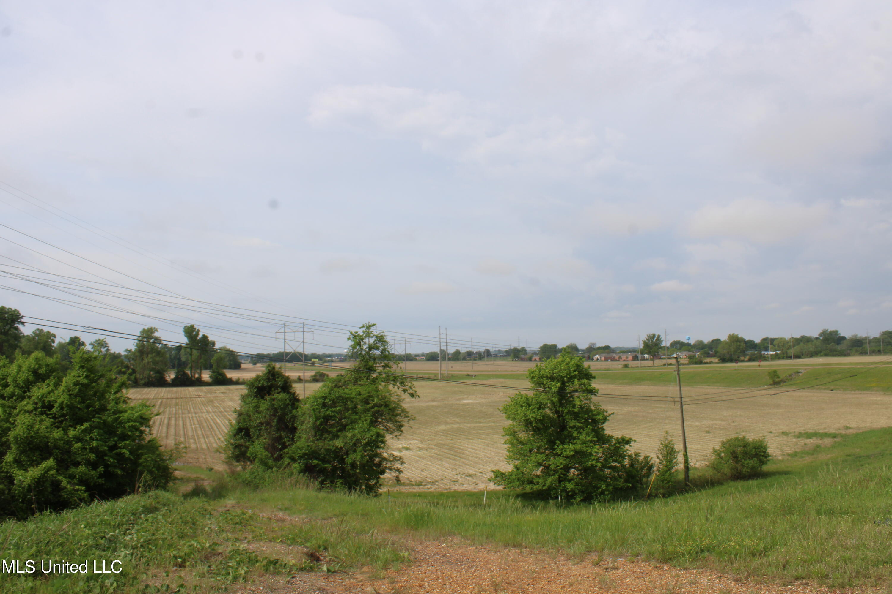 8311 Highway 302 Road, Walls, Mississippi image 35