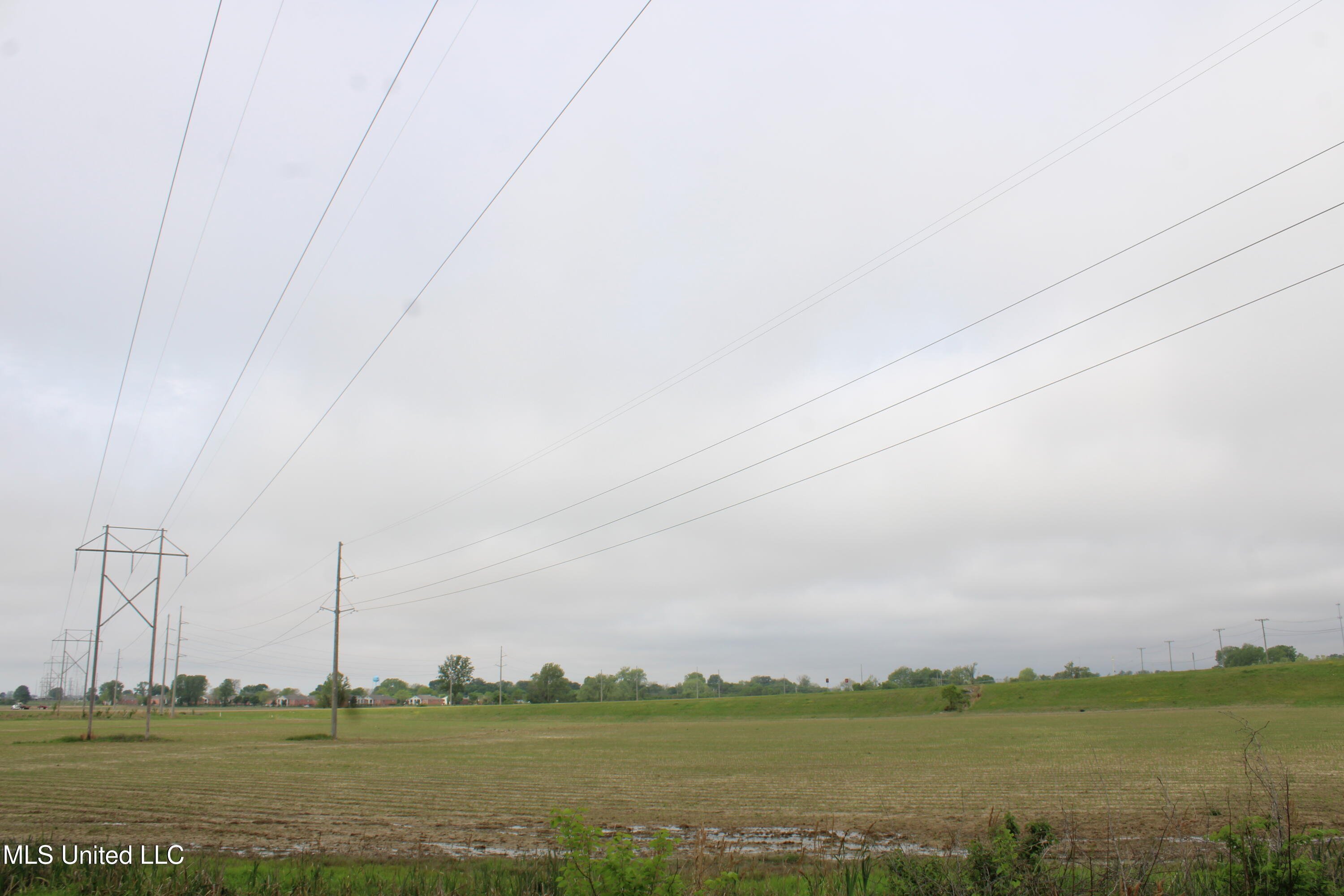 8311 Highway 302 Road, Walls, Mississippi image 20