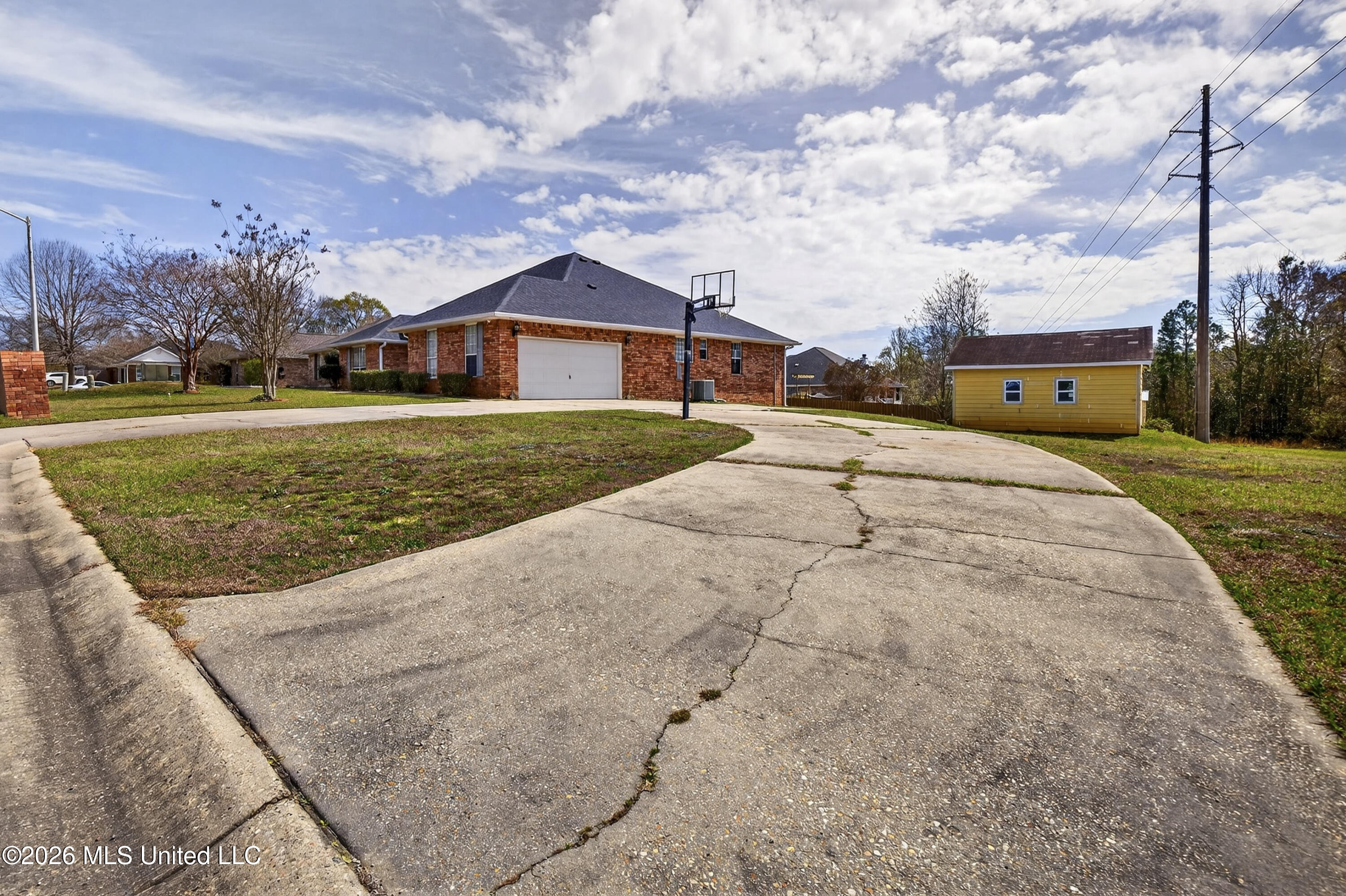 11589MagnoliaEstatesLn-2