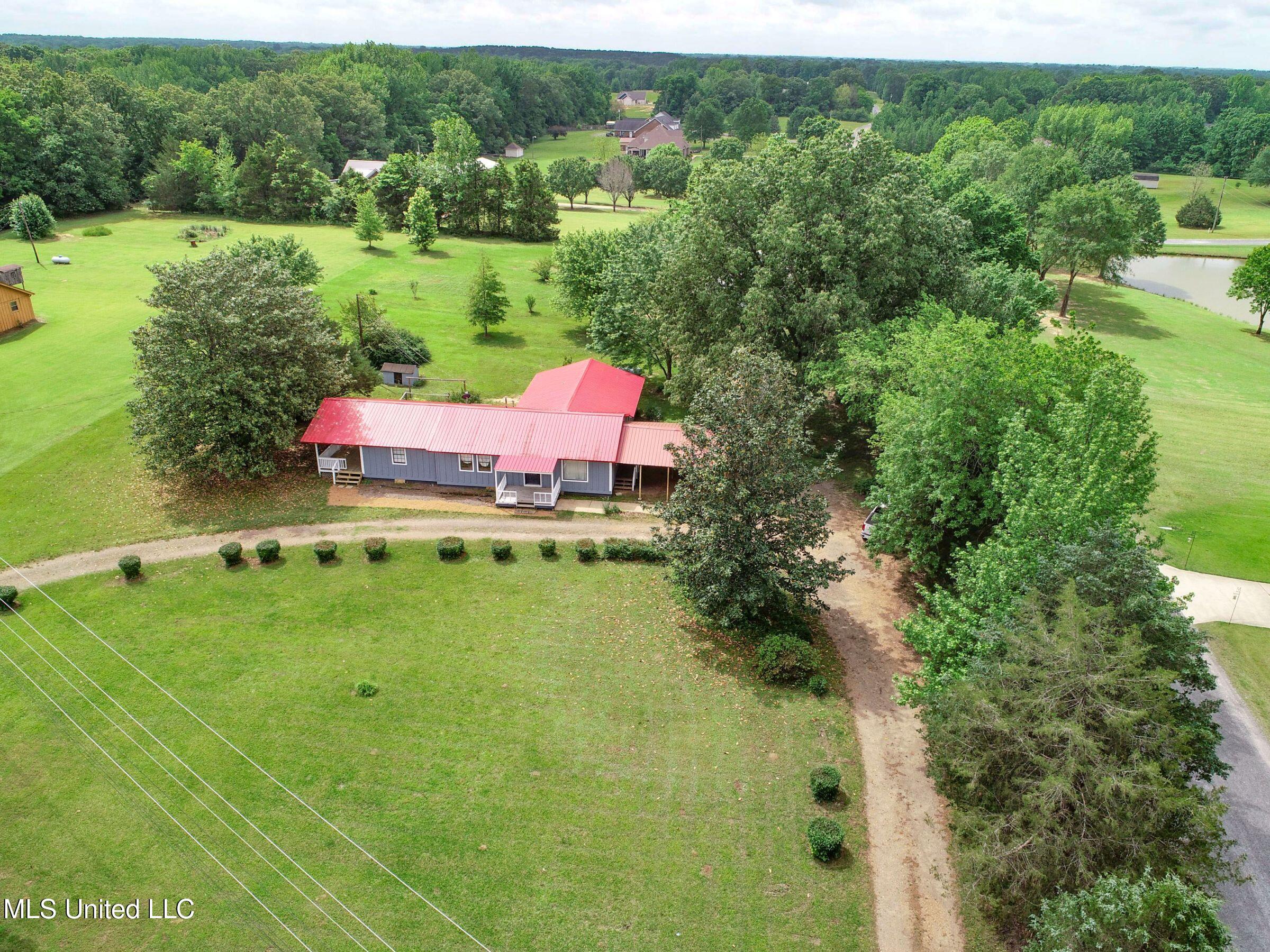 1460 Mount Olivet Road, Batesville, Mississippi image 9