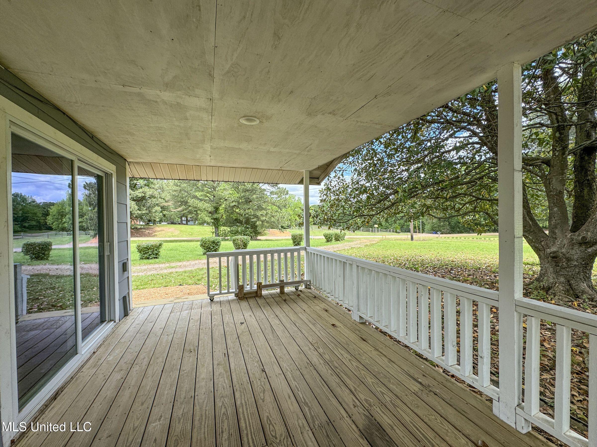 1460 Mount Olivet Road, Batesville, Mississippi image 32