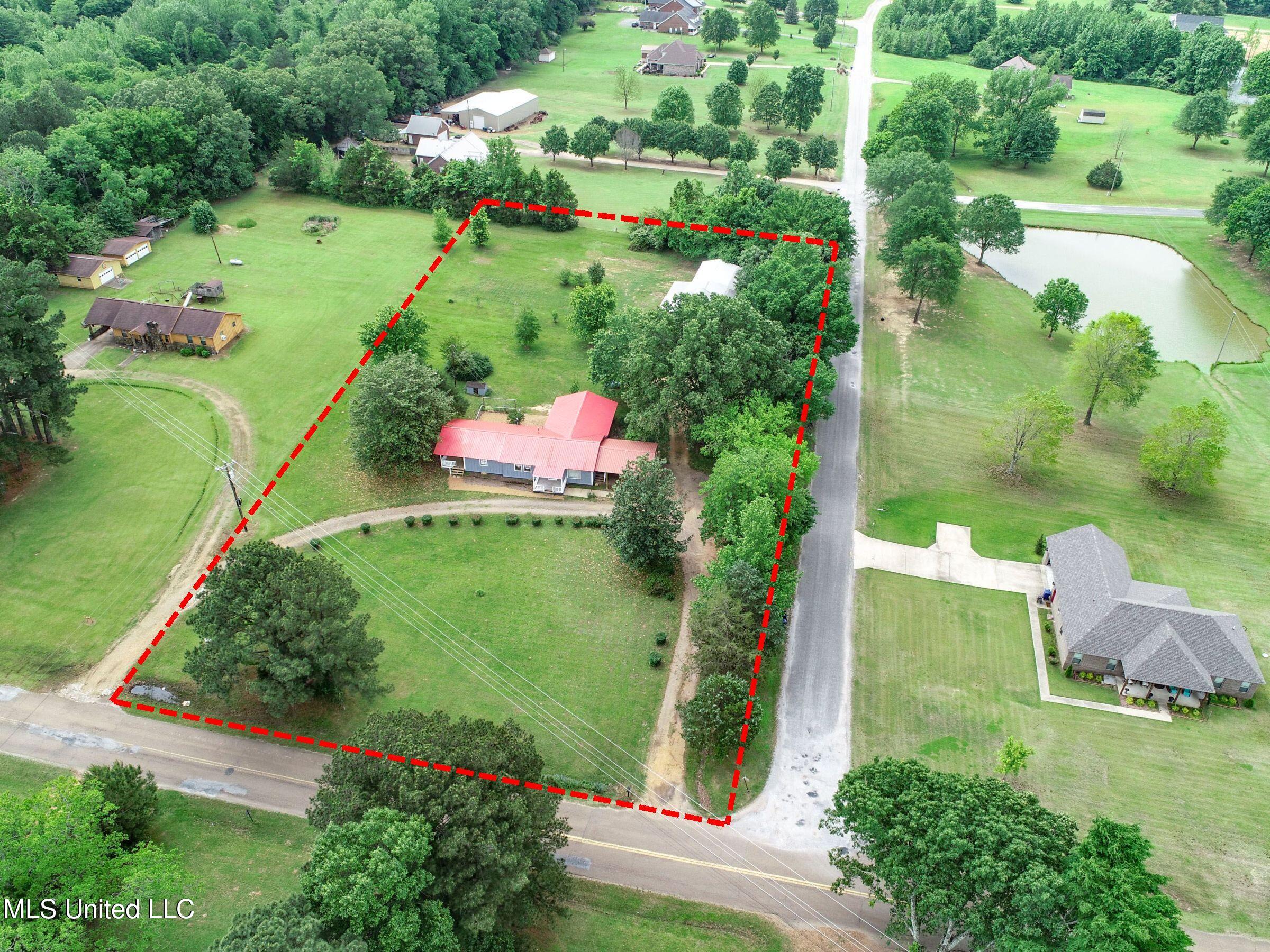 1460 Mount Olivet Road, Batesville, Mississippi image 4