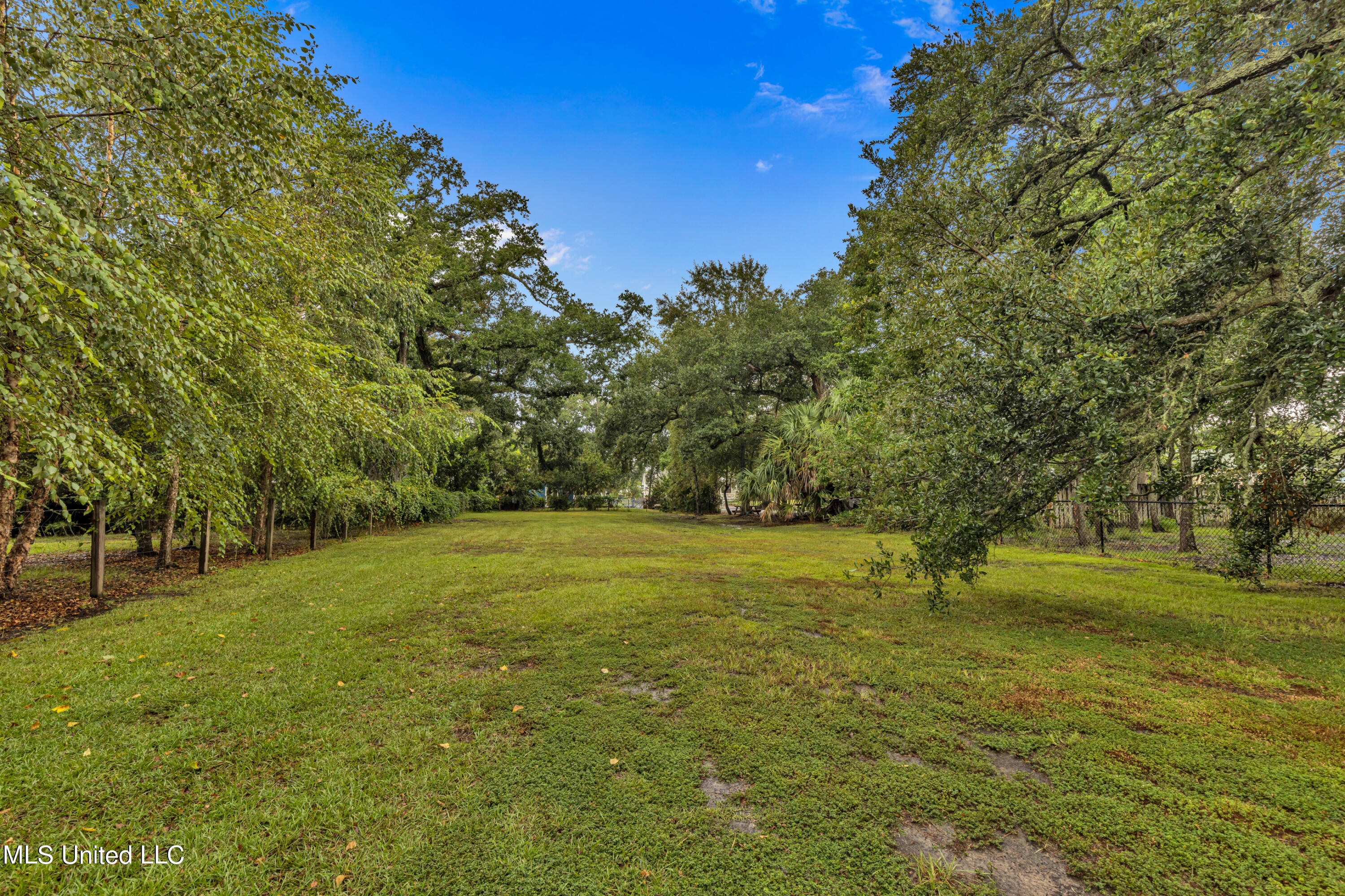 808 Hancock Street, Bay Saint Louis, Mississippi image 12