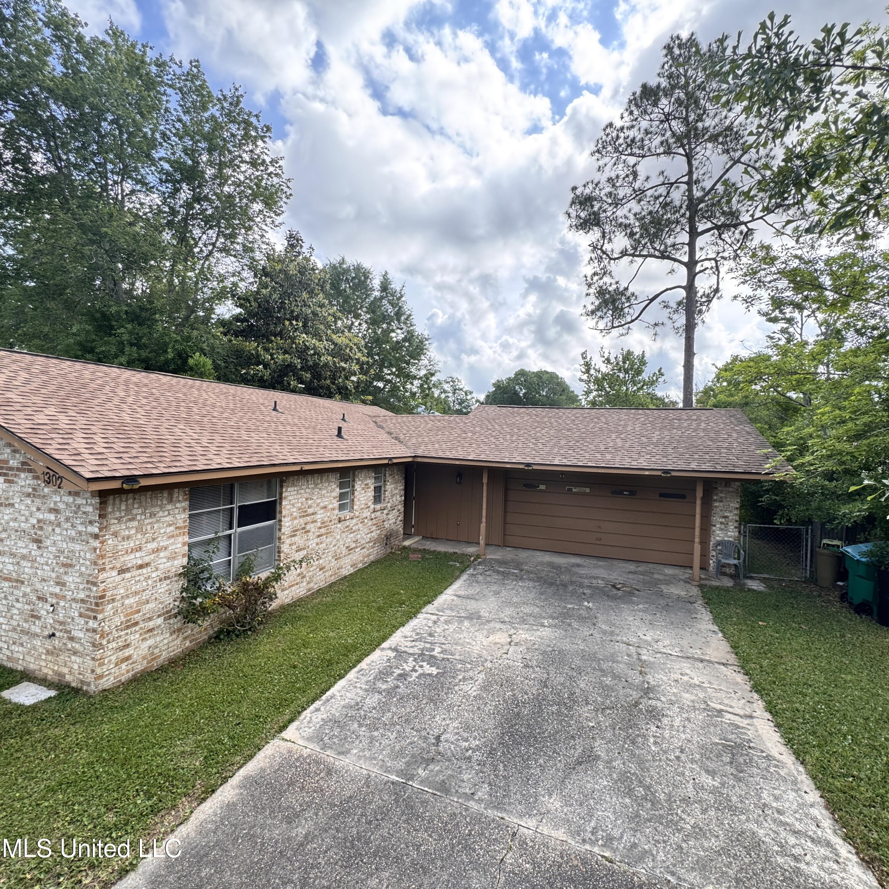 1302 Chalmette Avenue, Ocean Springs, Mississippi image 25