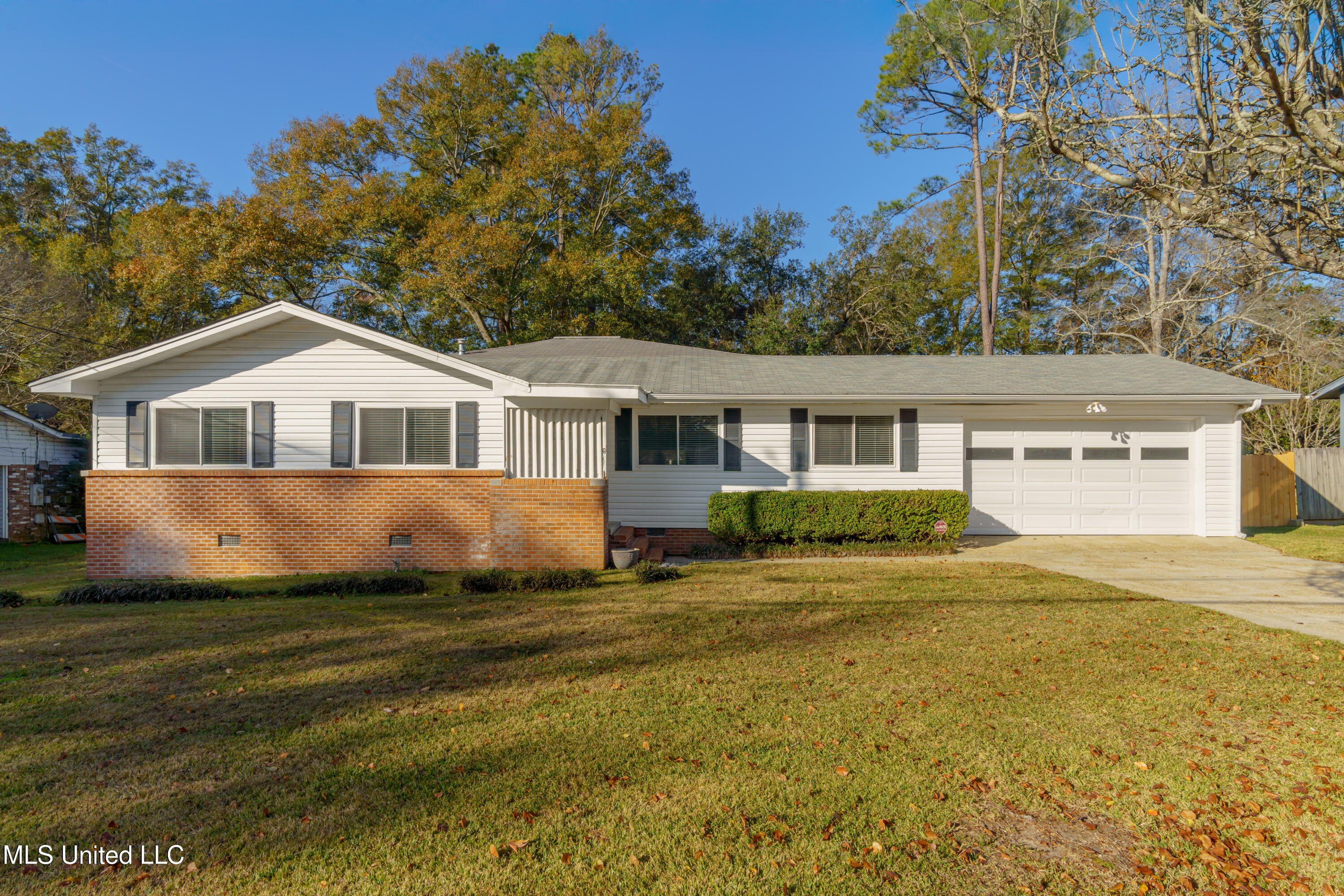 313 S 34th Avenue, Hattiesburg, Mississippi image 2