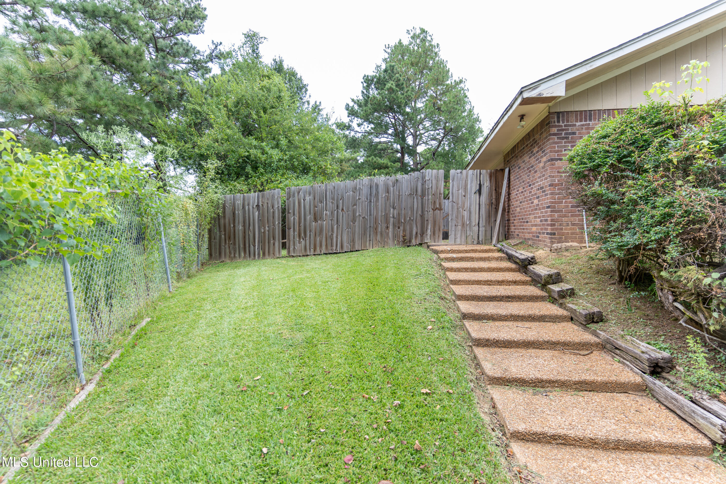 103 Lindale Circle #A, Clinton, Mississippi image 36