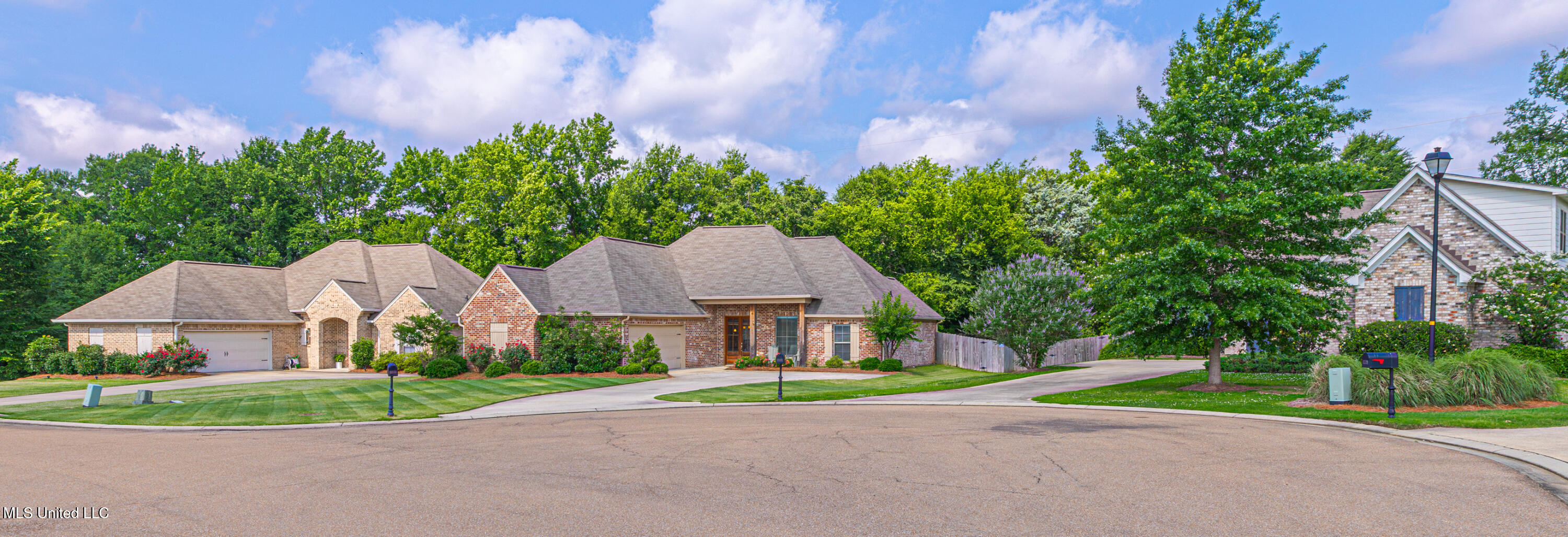228 Falls Crossing, Madison, Mississippi image 2