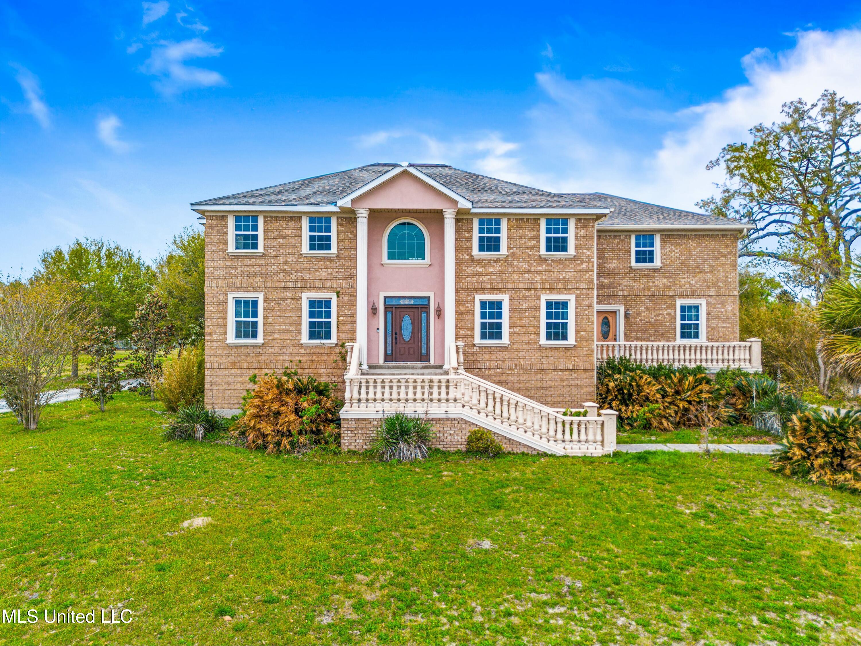 518 S Beach Boulevard, Waveland, Mississippi image 2