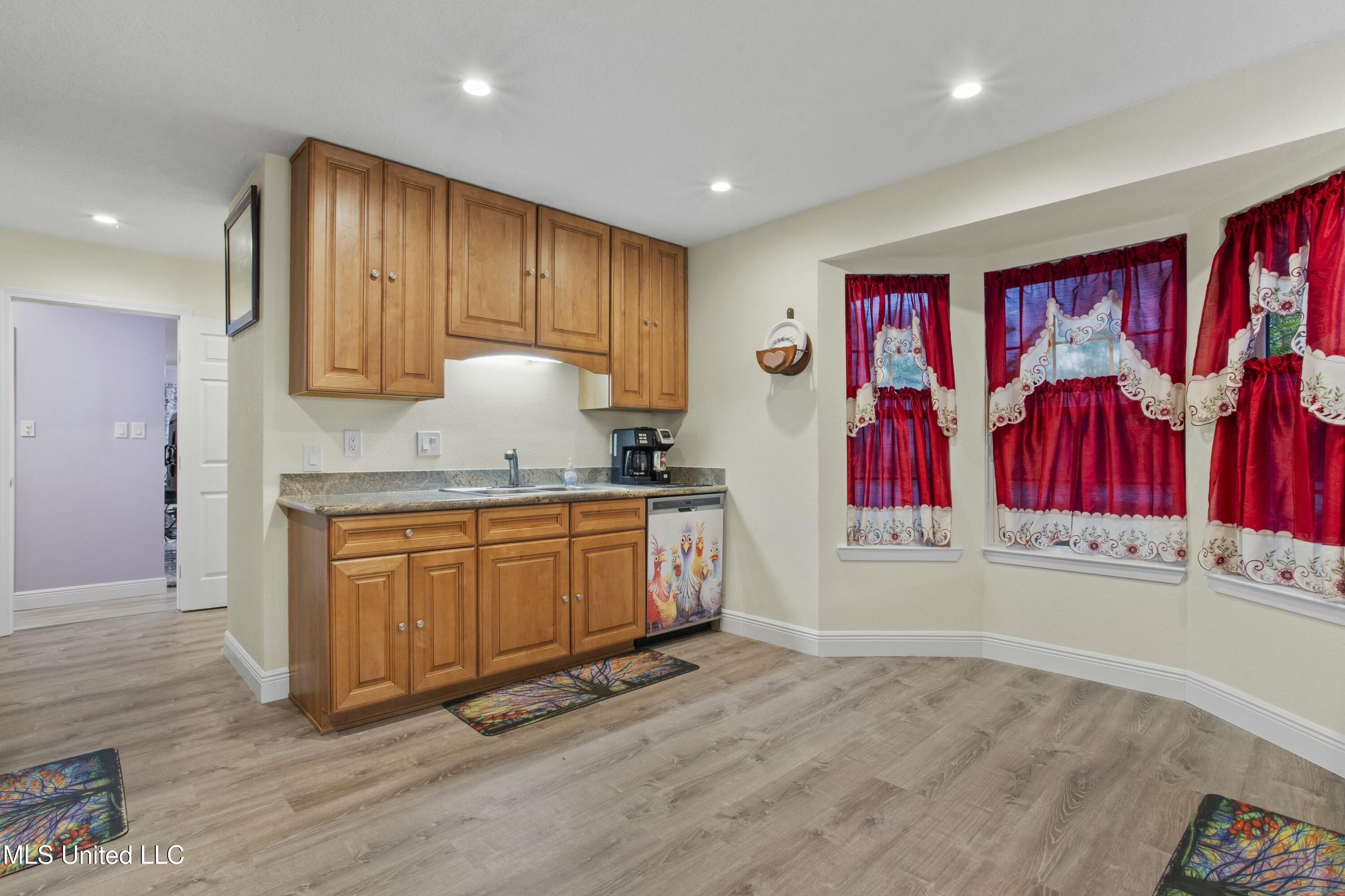236 Rue Petit Bois, Biloxi, Mississippi image 10
