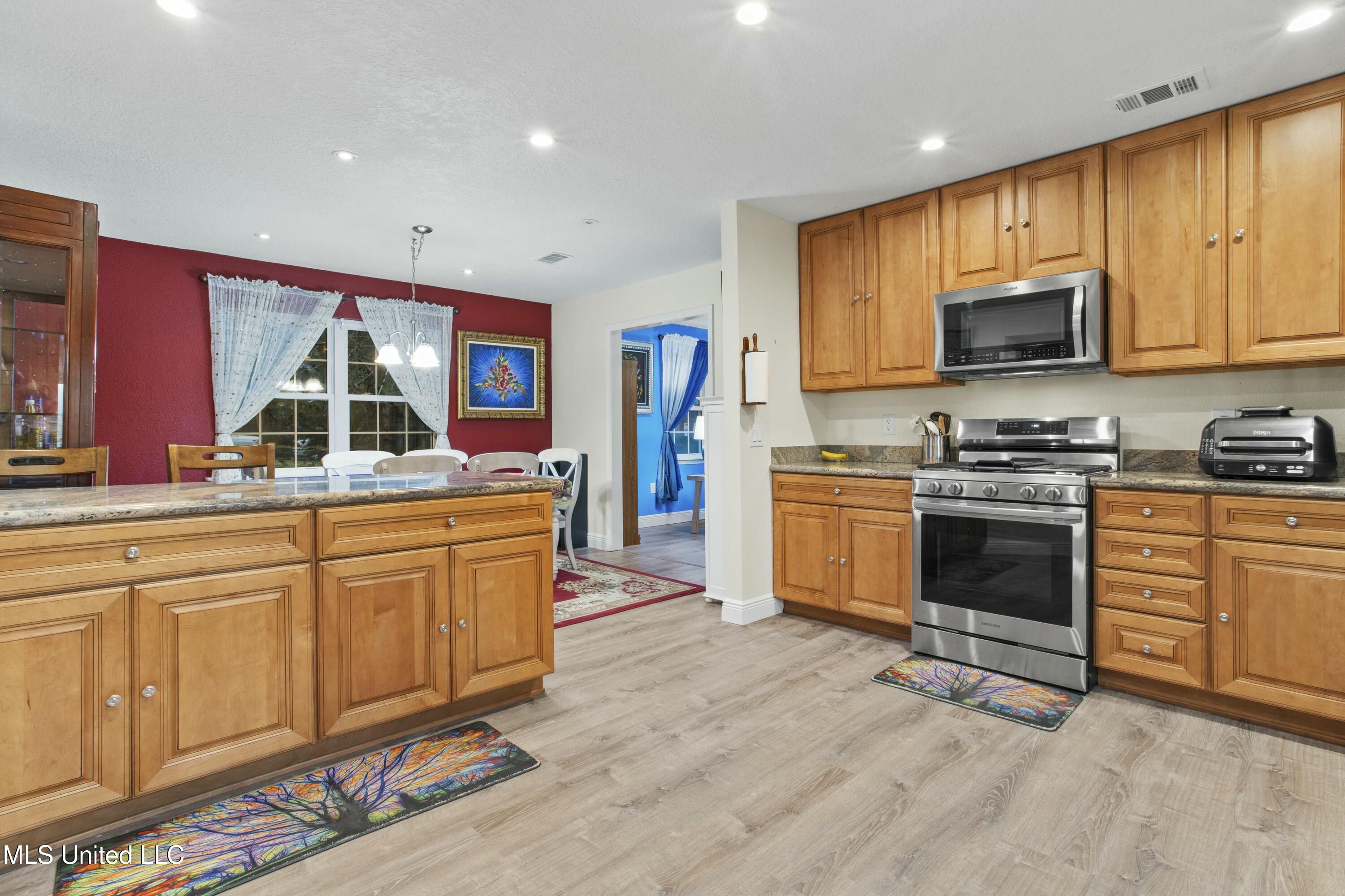 236 Rue Petit Bois, Biloxi, Mississippi image 9