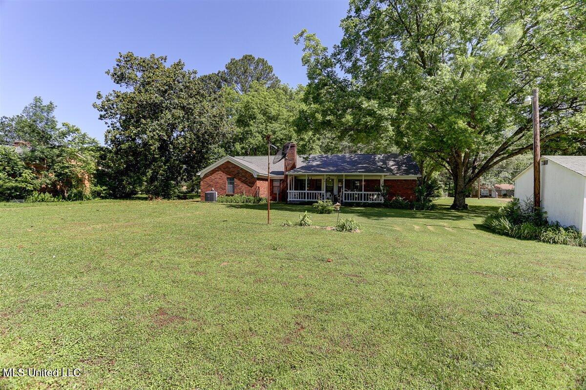 4615 Dogwood Meadows Cove, Horn Lake, Mississippi image 36