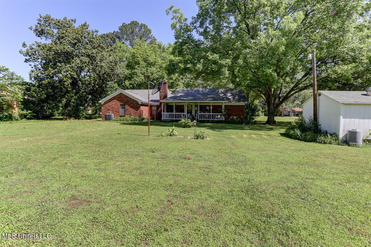 4615 Dogwood Meadows Cove, Horn Lake, Mississippi image 35