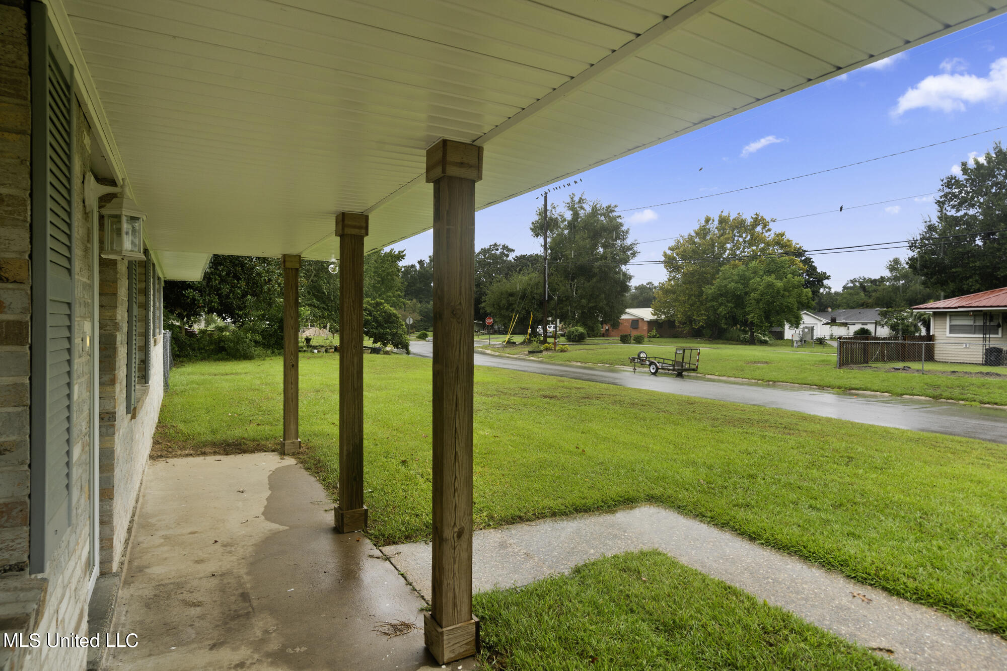 203 Delores Street, Bay Saint Louis, Mississippi image 4