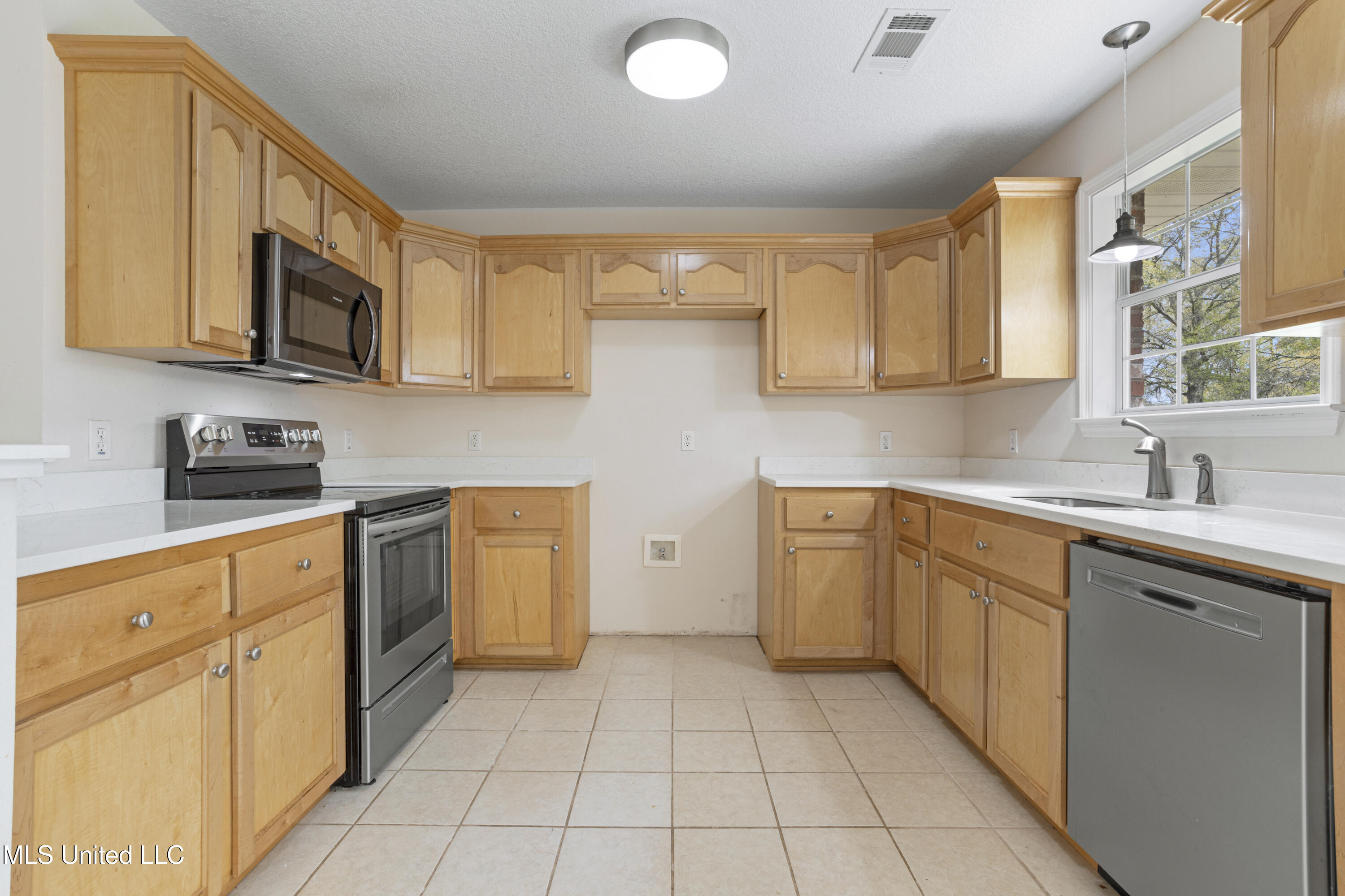 9109 Meadowlark Avenue, Ocean Springs, Mississippi image 10