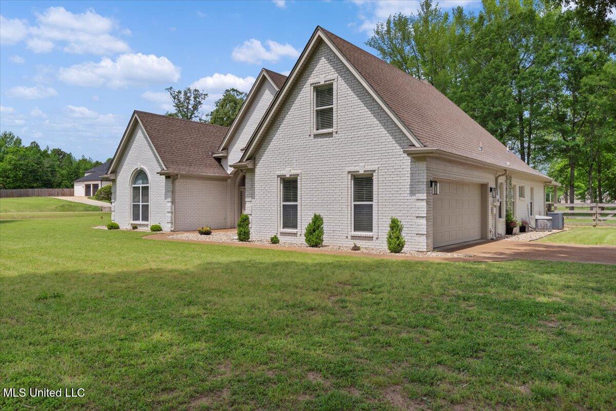 14414 Hedge Row Cove, Olive Branch, Mississippi image 4