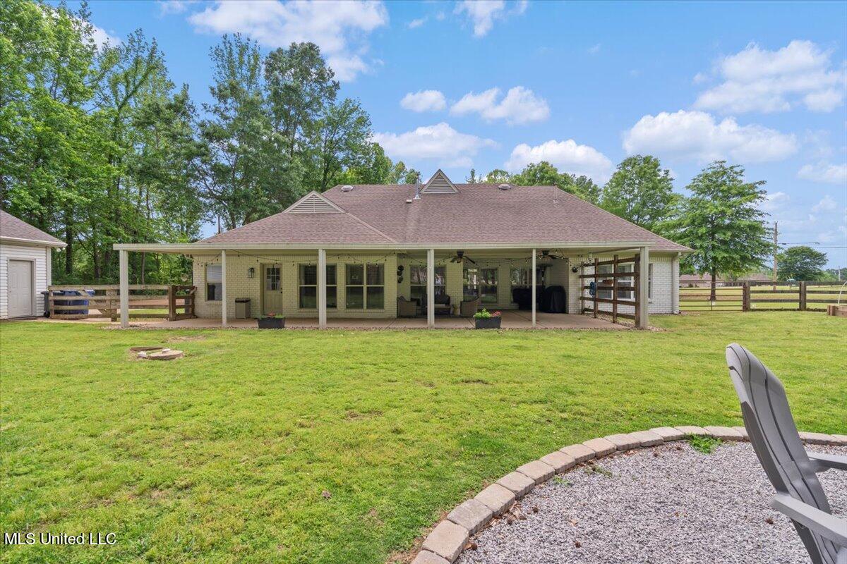 14414 Hedge Row Cove, Olive Branch, Mississippi image 38
