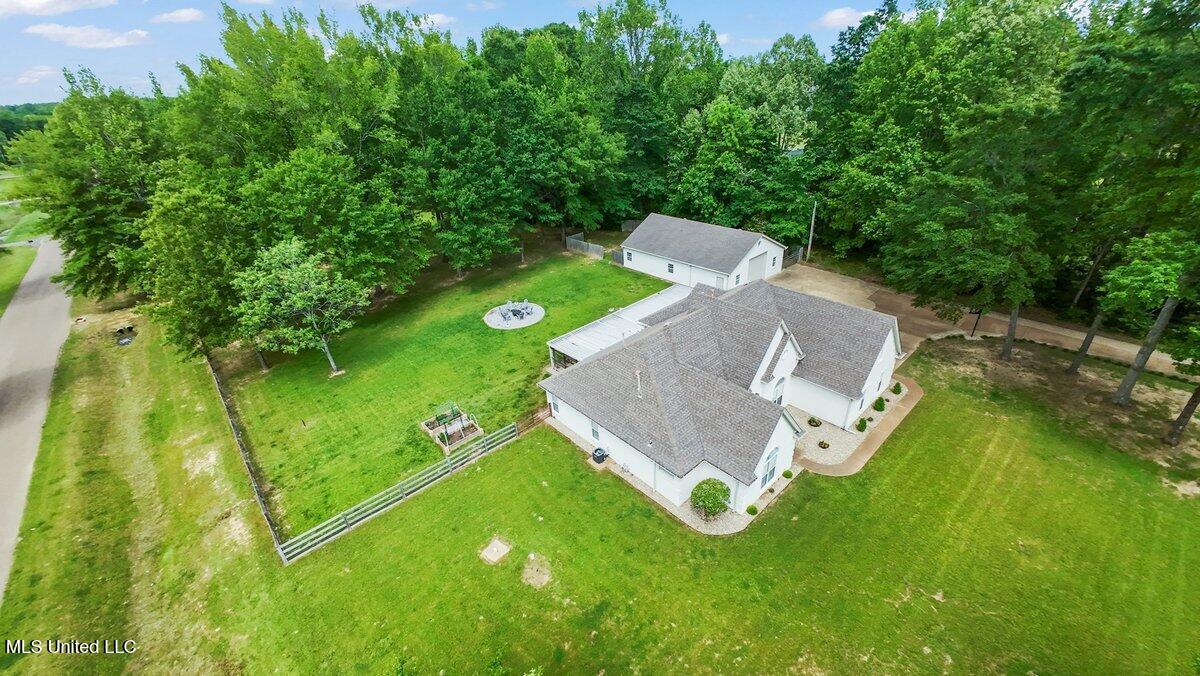 14414 Hedge Row Cove, Olive Branch, Mississippi image 44