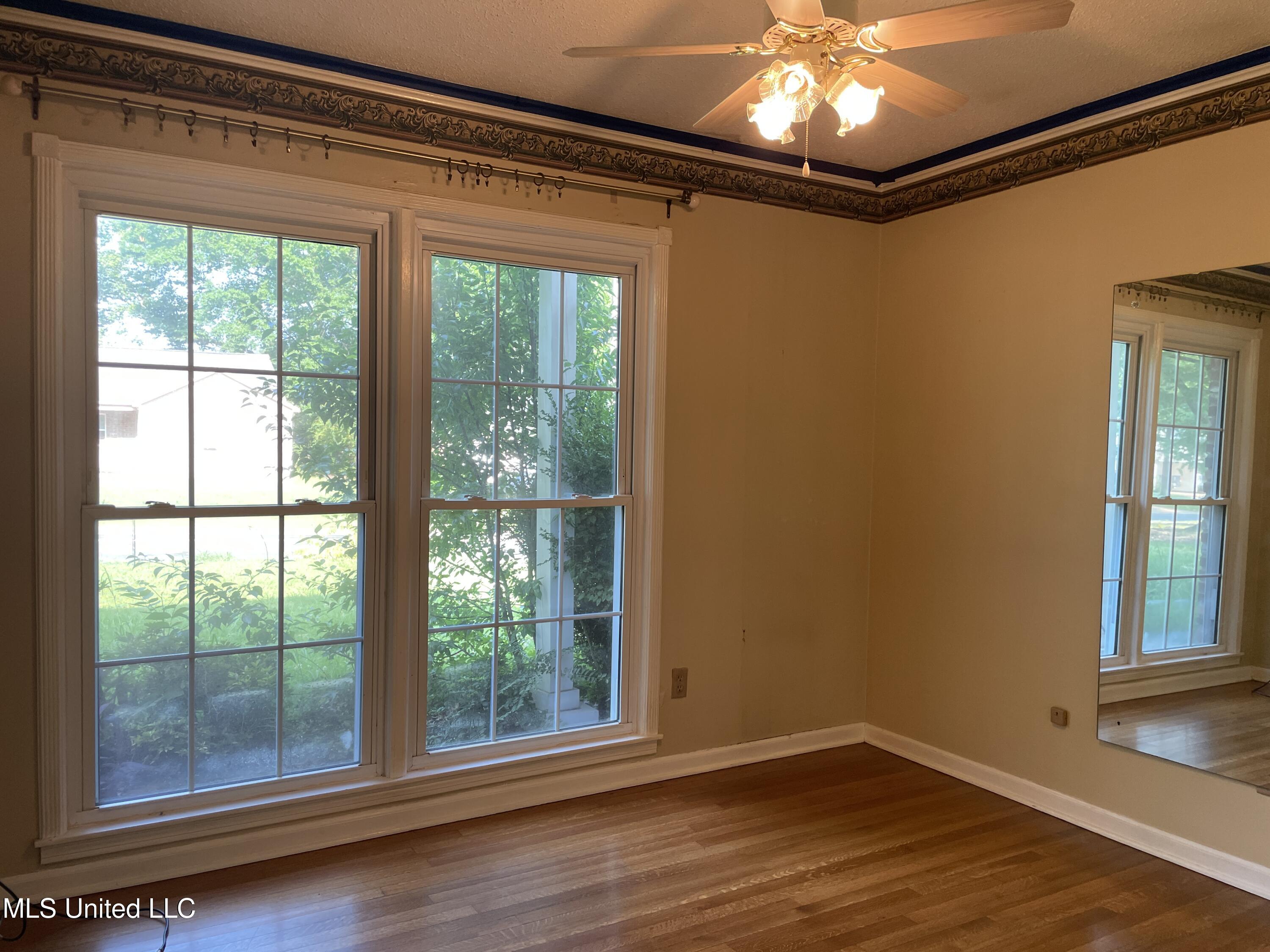 8699 Chesterfield Drive, Southaven, Mississippi image 5