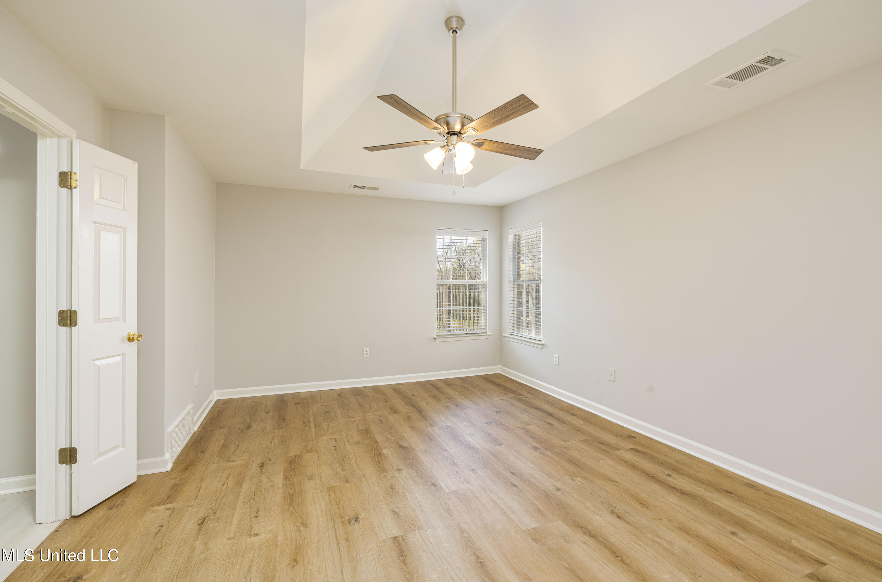 7065 Creekside Drive, Olive Branch, Mississippi image 12