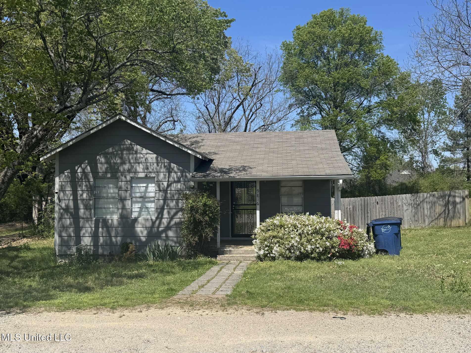 9816 Goodman Road, Olive Branch, Mississippi image 4