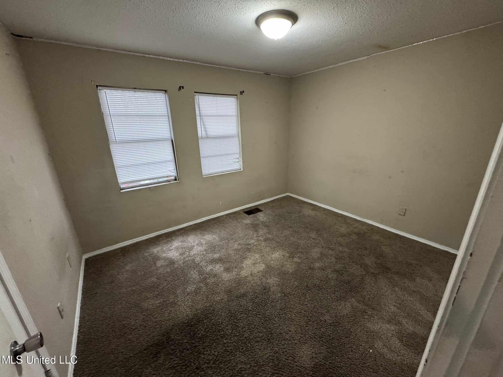 9816 Goodman Road, Olive Branch, Mississippi image 11