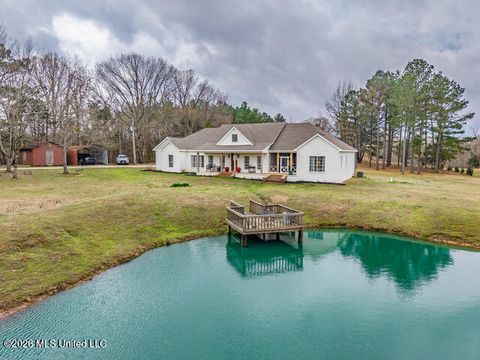 Homes For Sale - 4597 Hernando Road<br/> Marshall County, Holly Springs, MS 38635