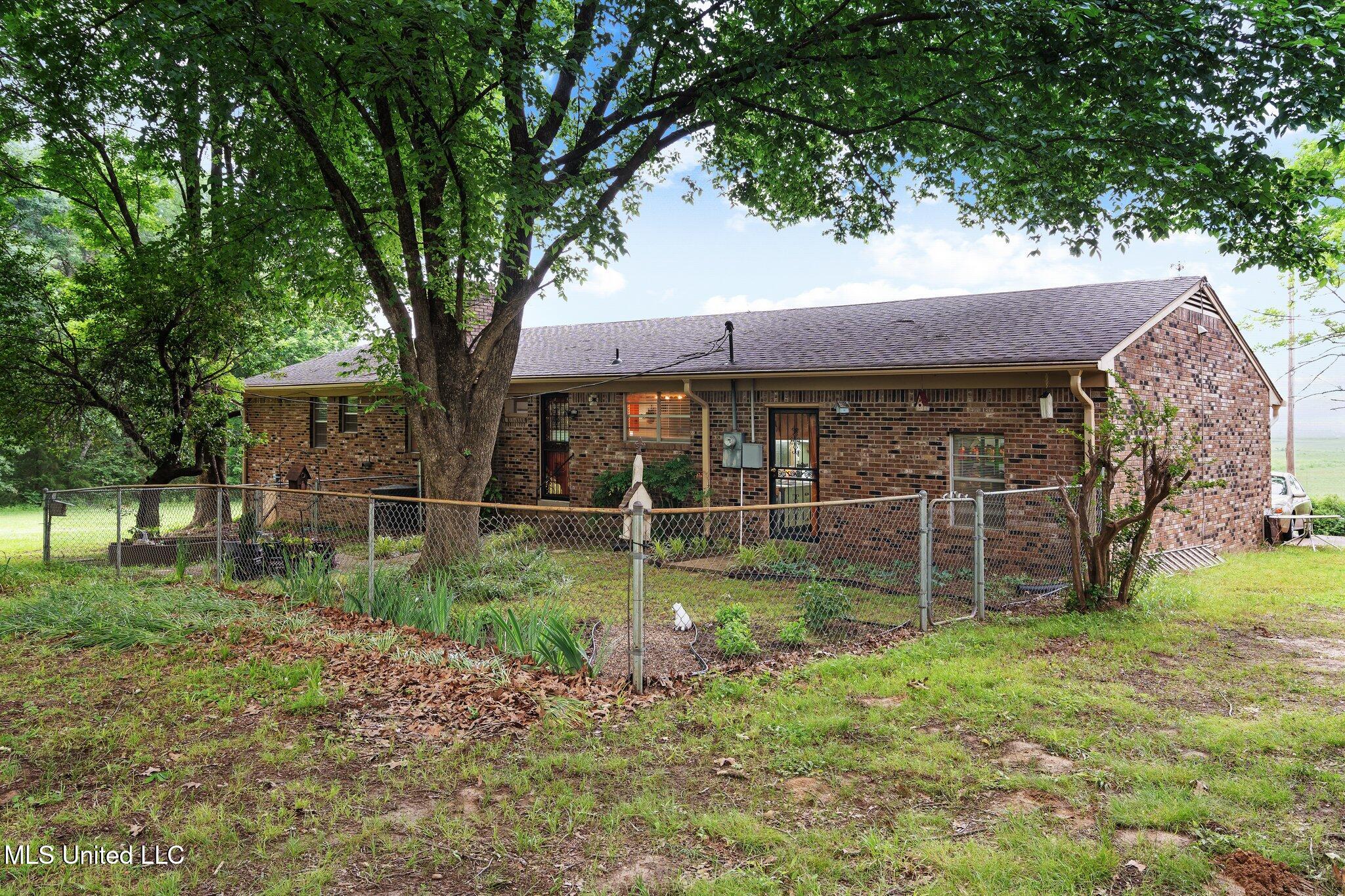 2881 Ms-305, Hernando, Mississippi image 22