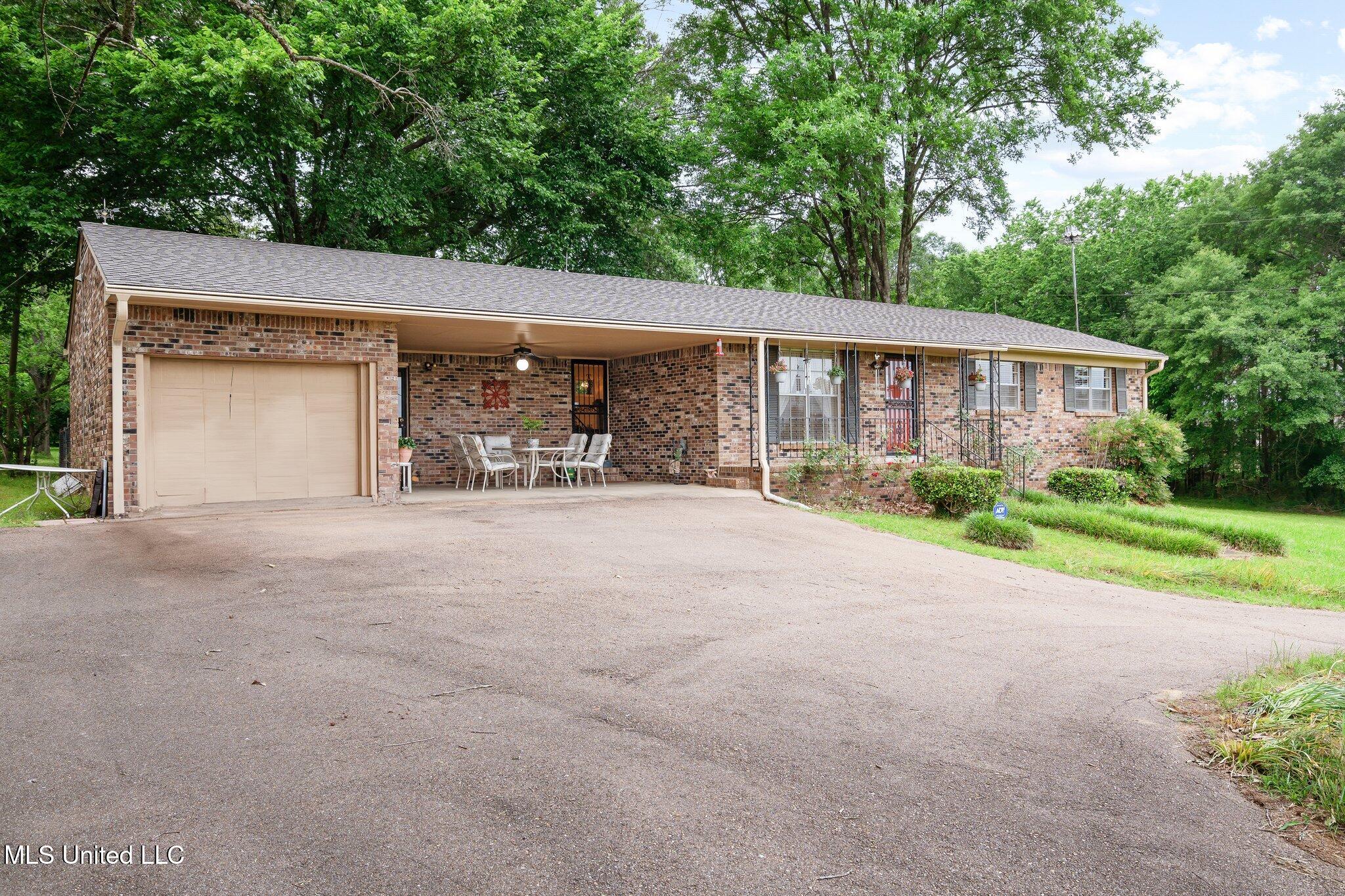 2881 Ms-305, Hernando, Mississippi image 23