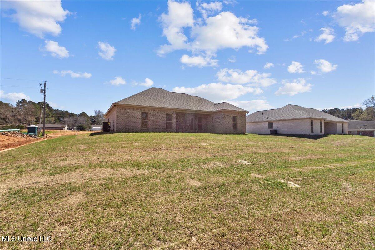 107 NE Adams Avenue, Magee, Mississippi image 38