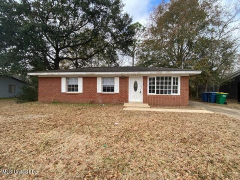 Homes For Rent - 7217 Hampton Drive<br/> Biloxi, MS 39532