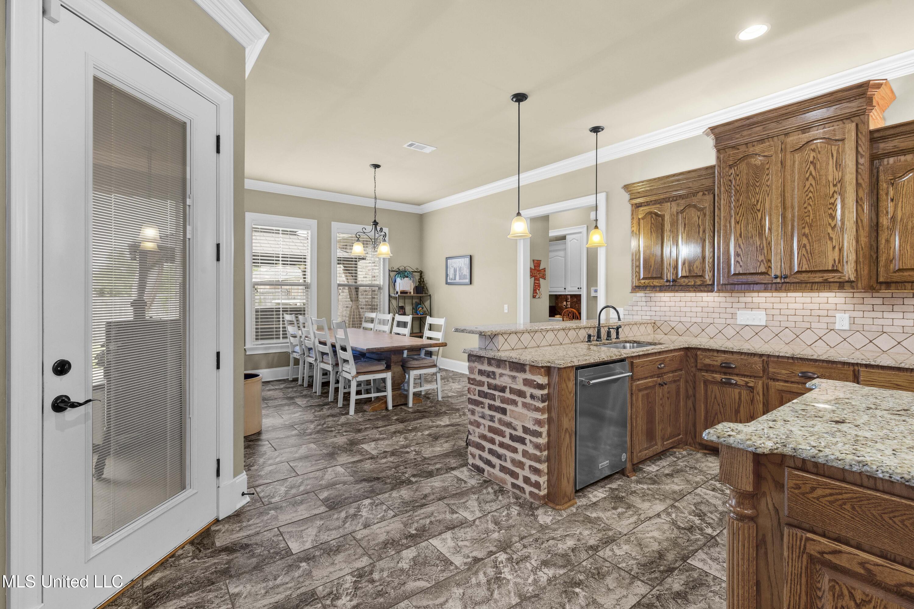 705 Brookwood Circle, Brandon, Mississippi image 29