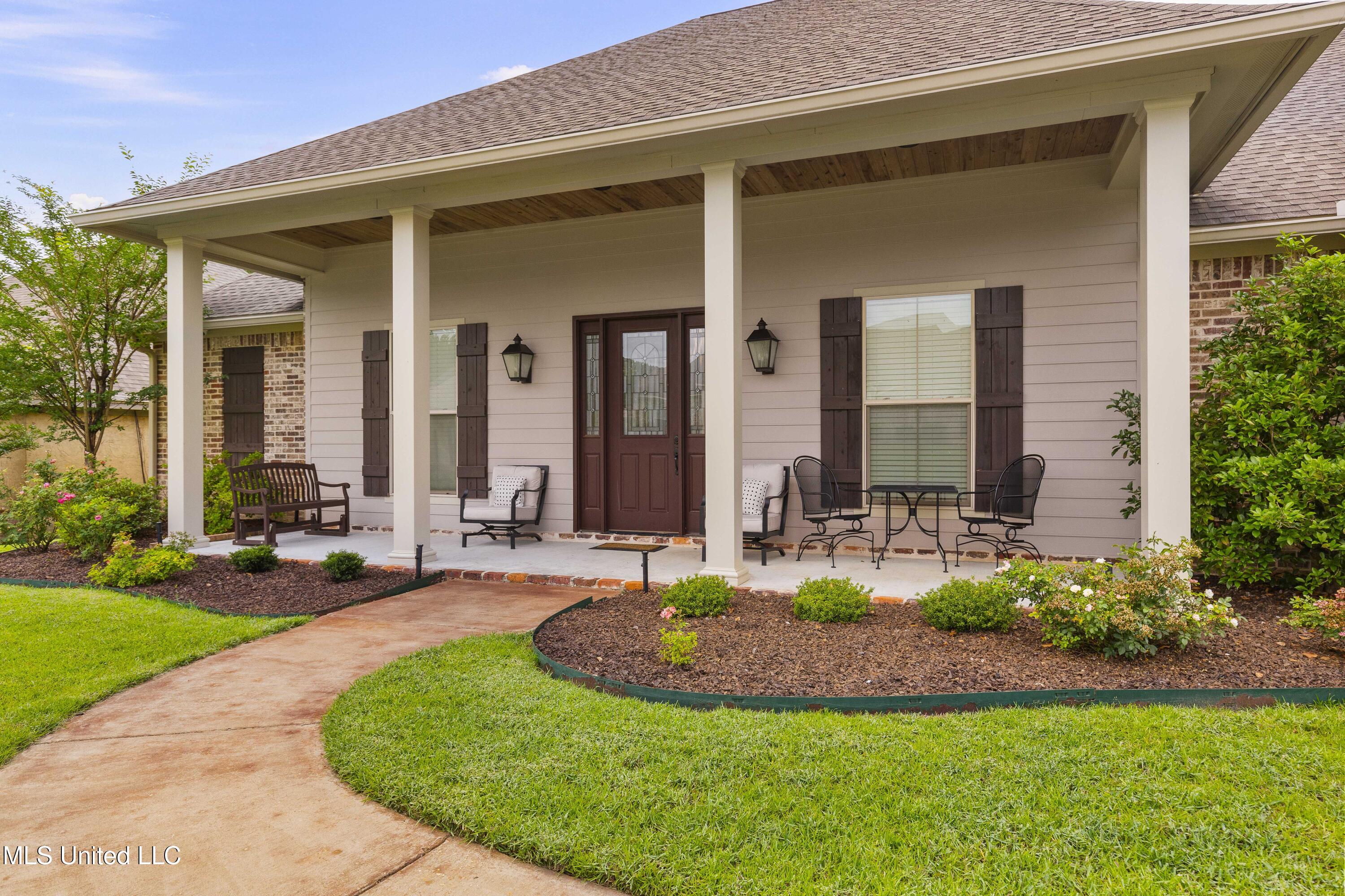705 Brookwood Circle, Brandon, Mississippi image 2