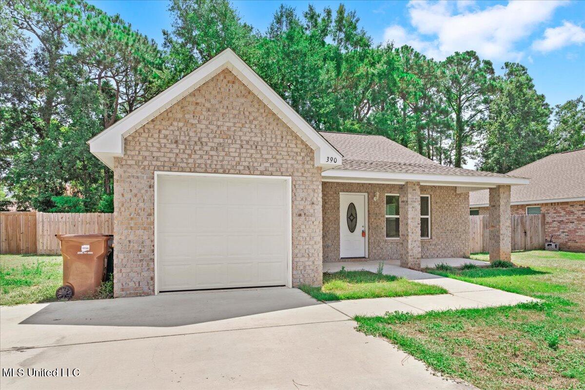 390 Rosalie Maria Drive - Photo 3