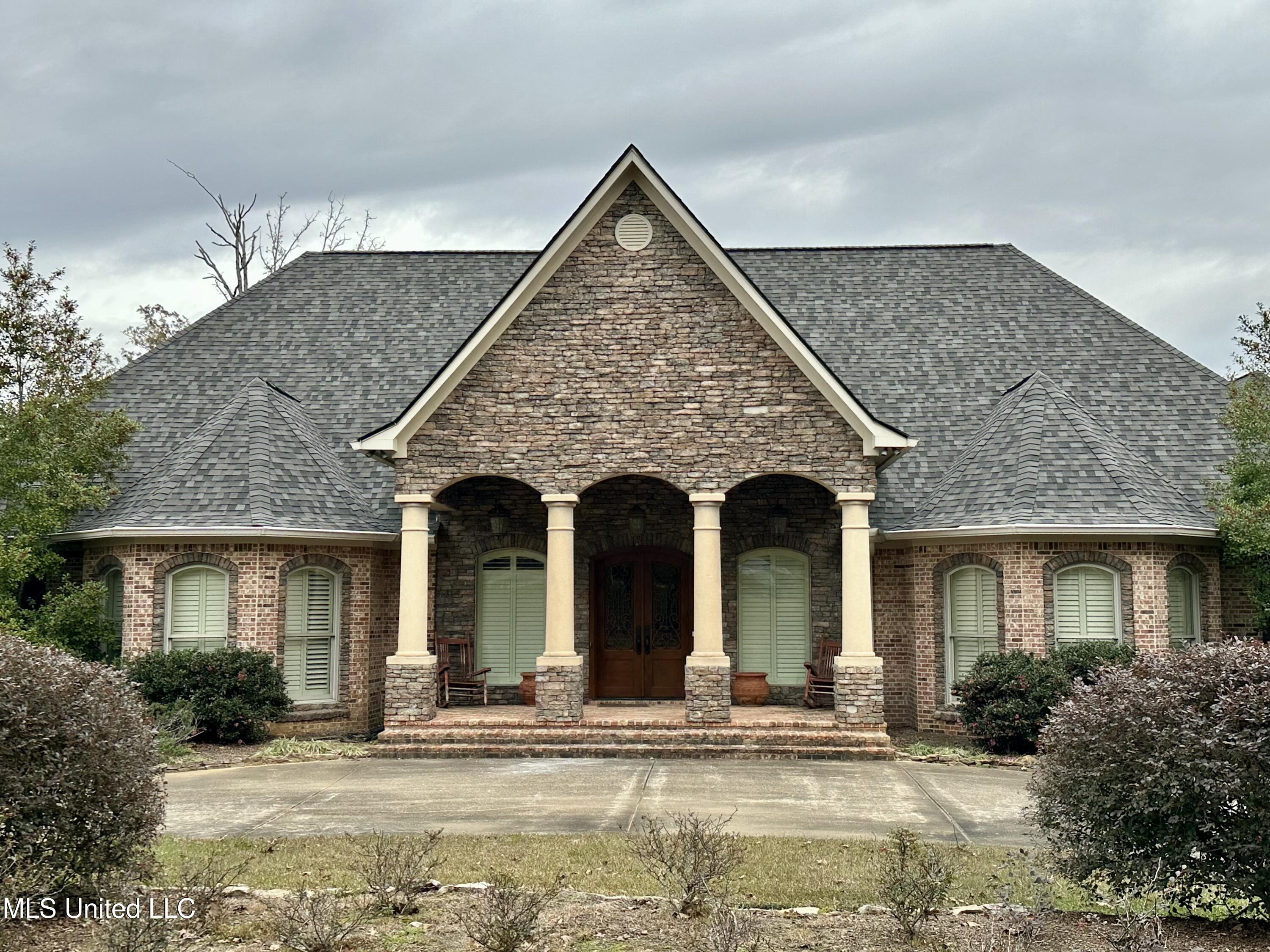 523 Susannah Drive, Brandon, Mississippi image 2