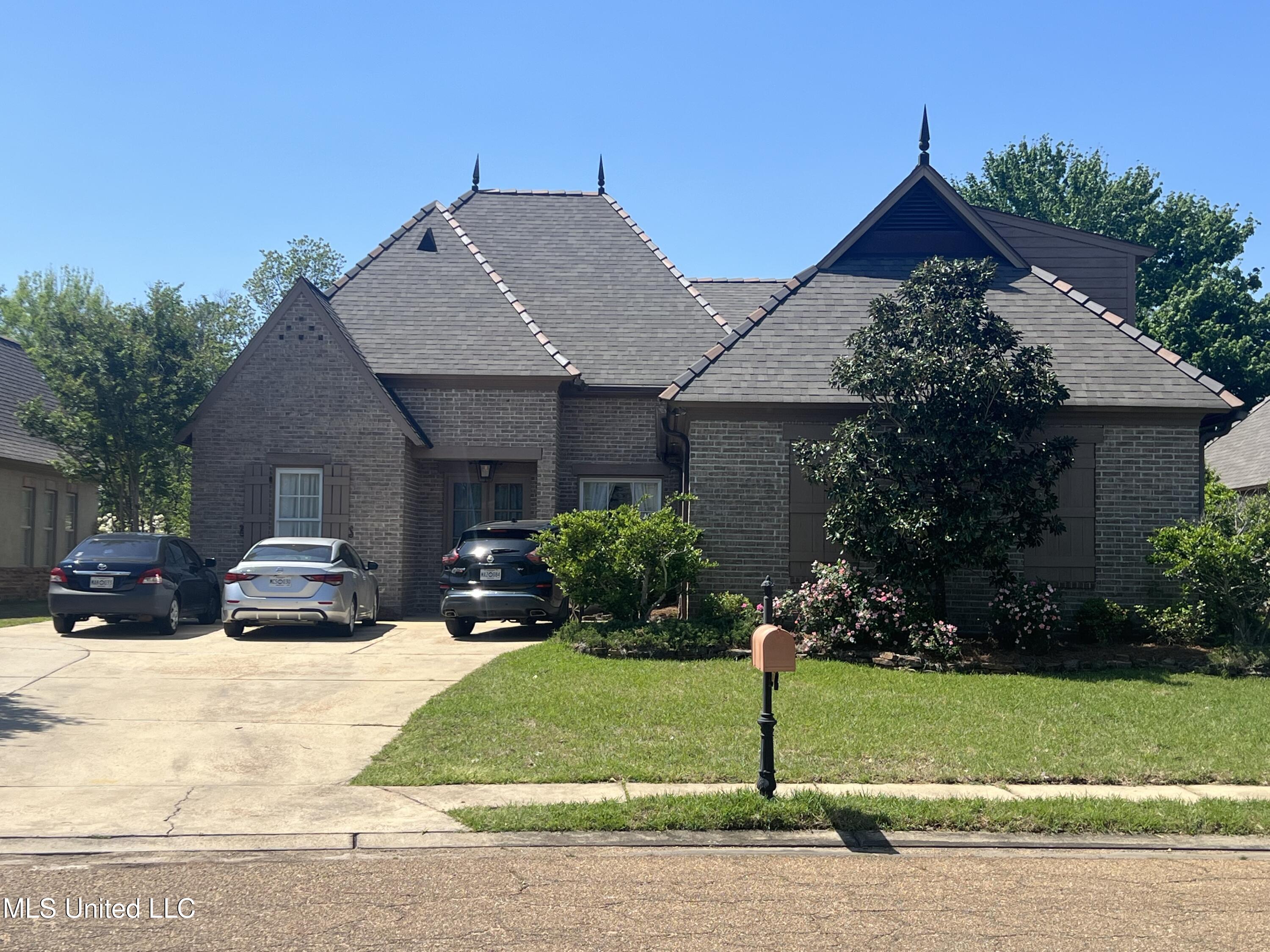 109 Brisage Drive, Madison, Mississippi image 1