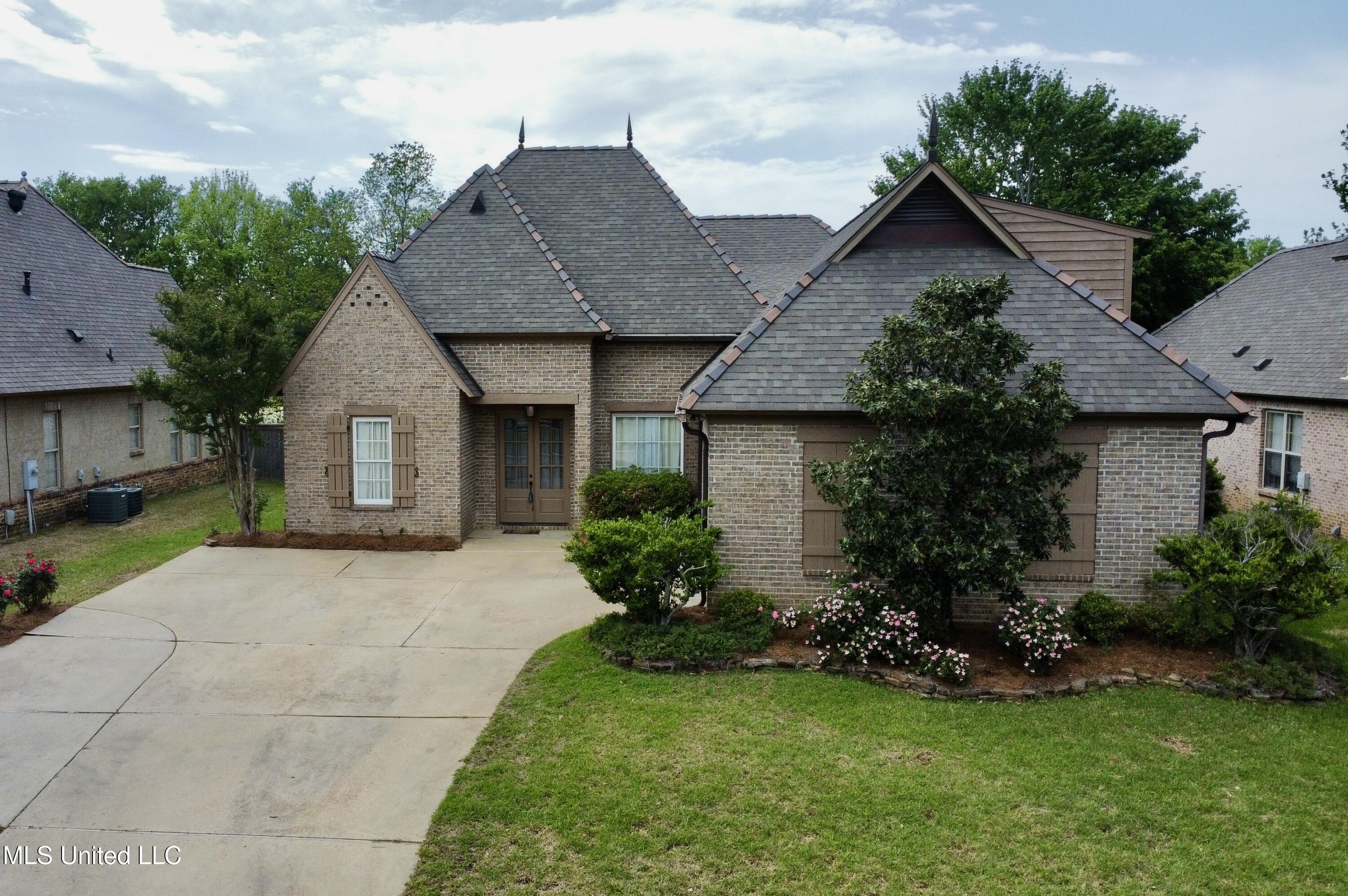 109 Brisage Drive, Madison, Mississippi image 2